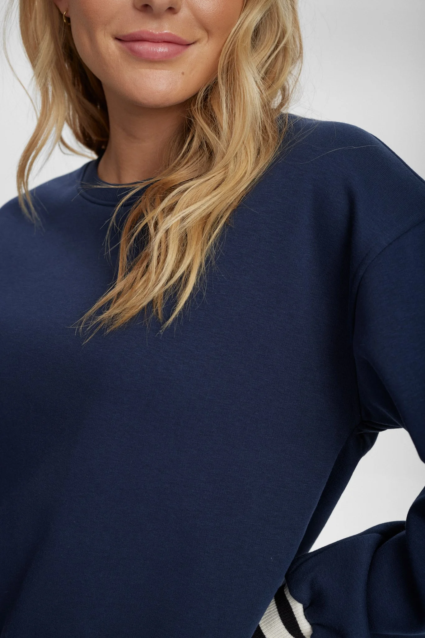 NUADA SWEAT  - Dark Sapphire - Image 4