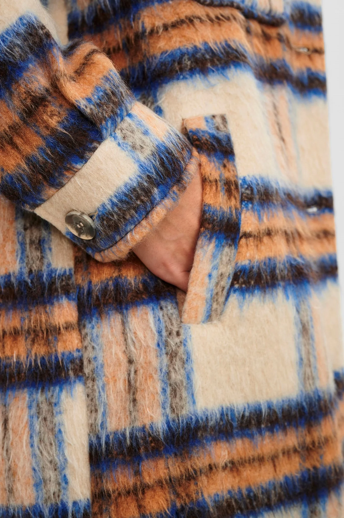 NUAGGA COAT - Pristine - Image 6
