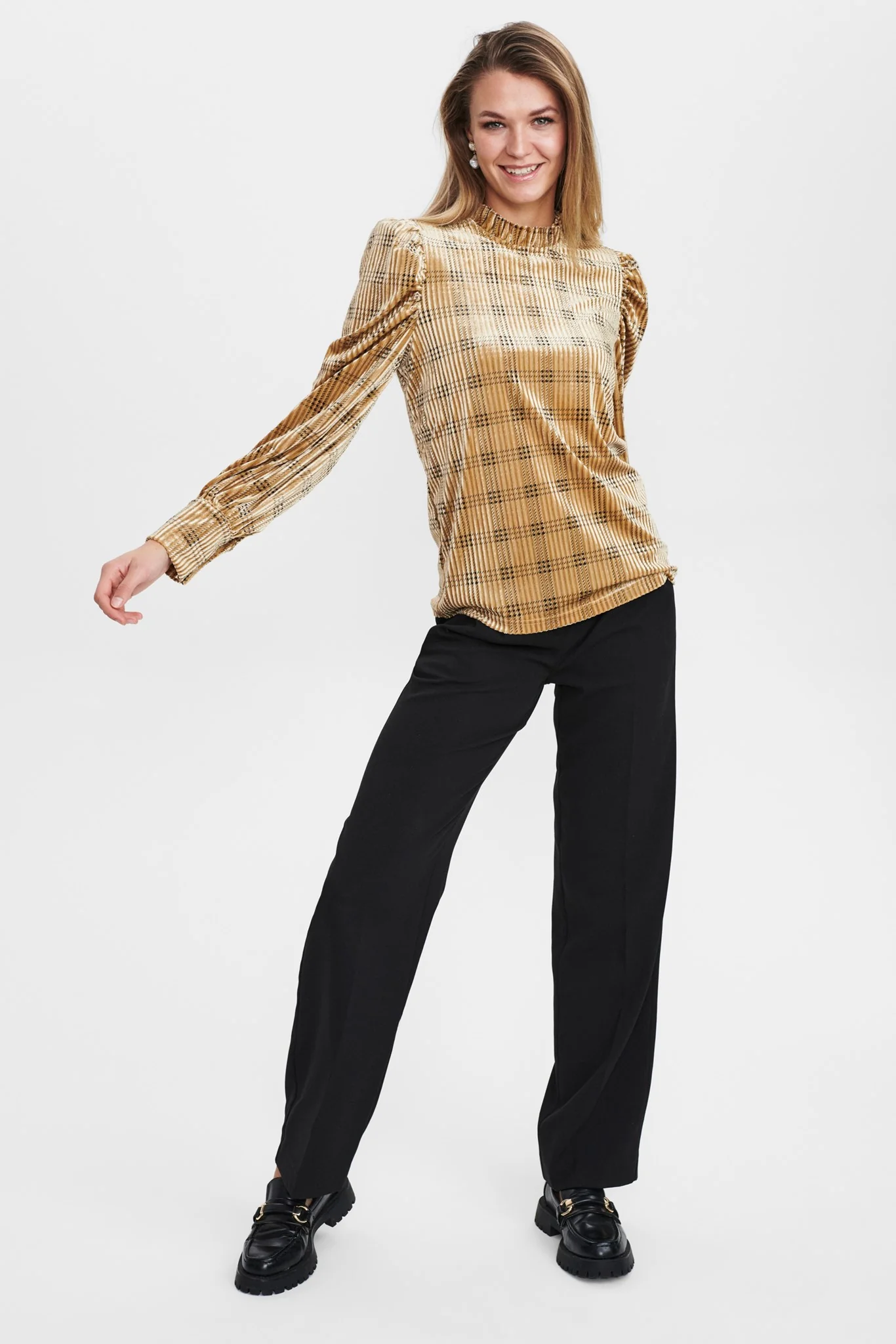 NUAJA BLOUSE - Plantation - Image 3