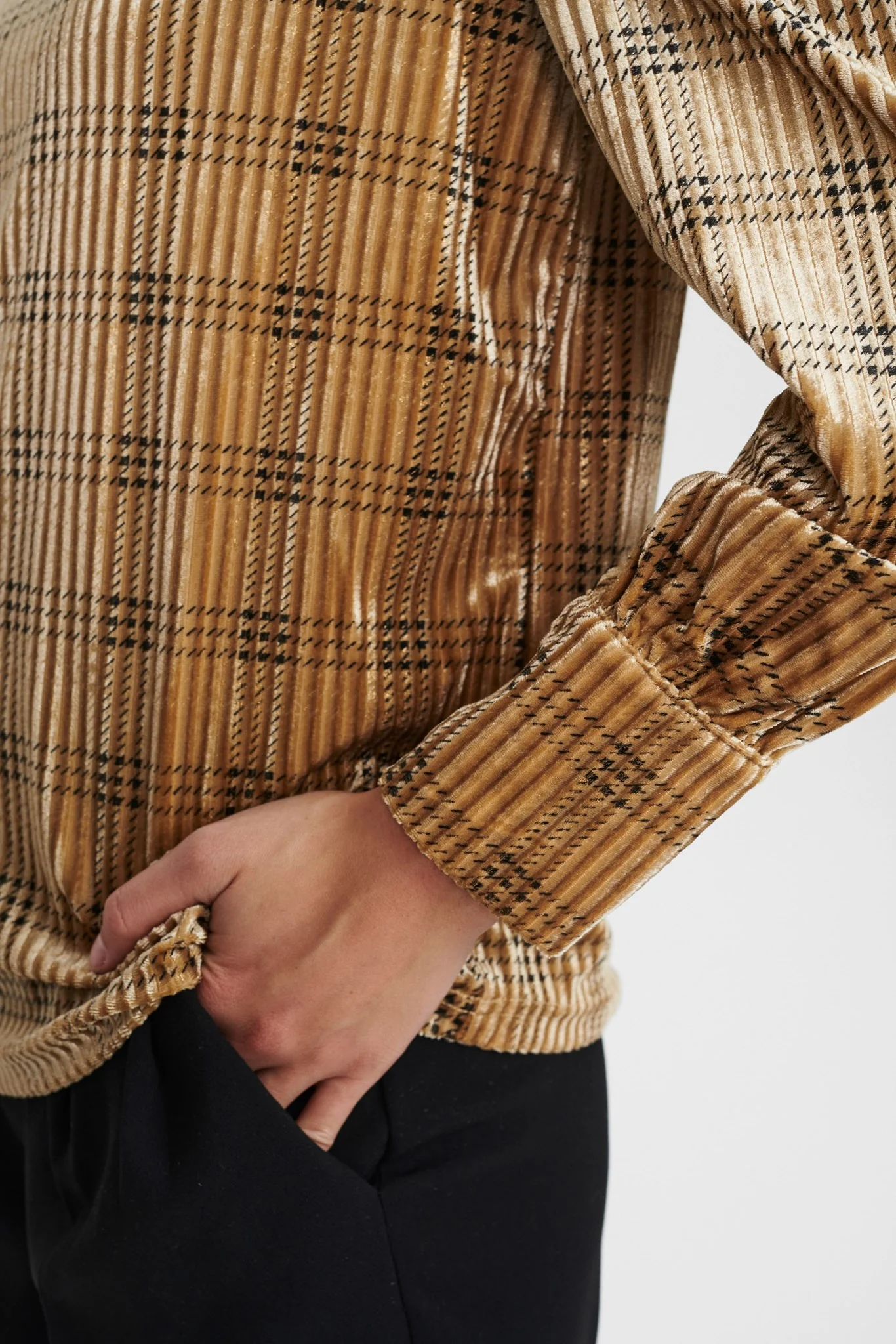 NUAJA BLOUSE - Plantation - Image 5