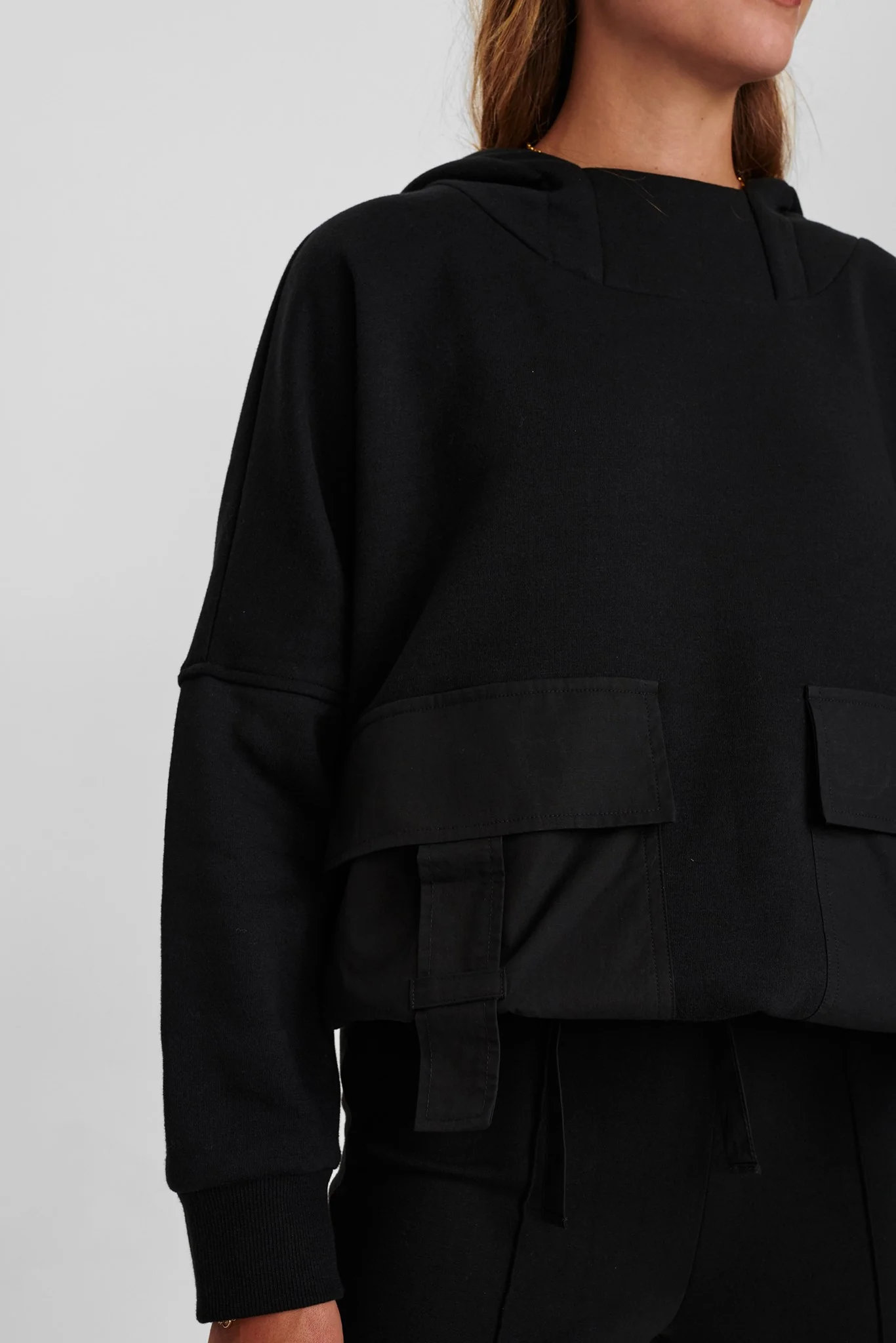NUALETI SWEAT - Caviar - Image 5