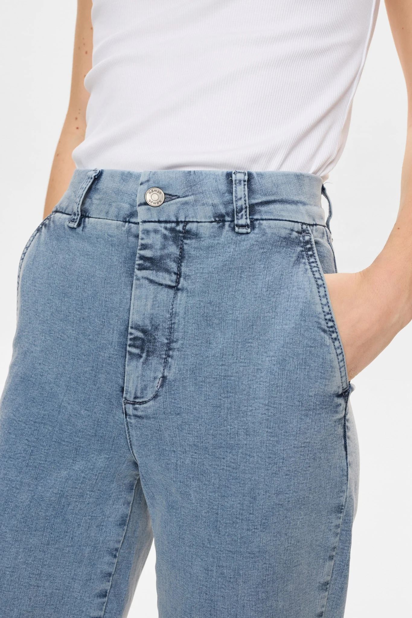 NUAMBER HR WIDE JEANS - R3019 - Light B. Stonewash Denim - Image 4