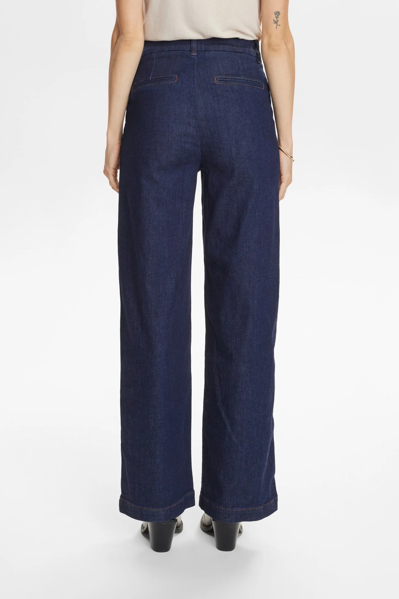 NUAMBER SHORT - Dark Blue Denim 1 - Image 2
