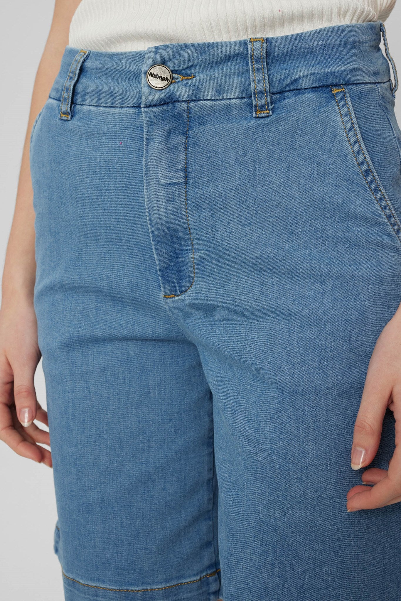 NUAMBER SHORTS - LIGHT BLUE - Light Blue Denim - Image 4