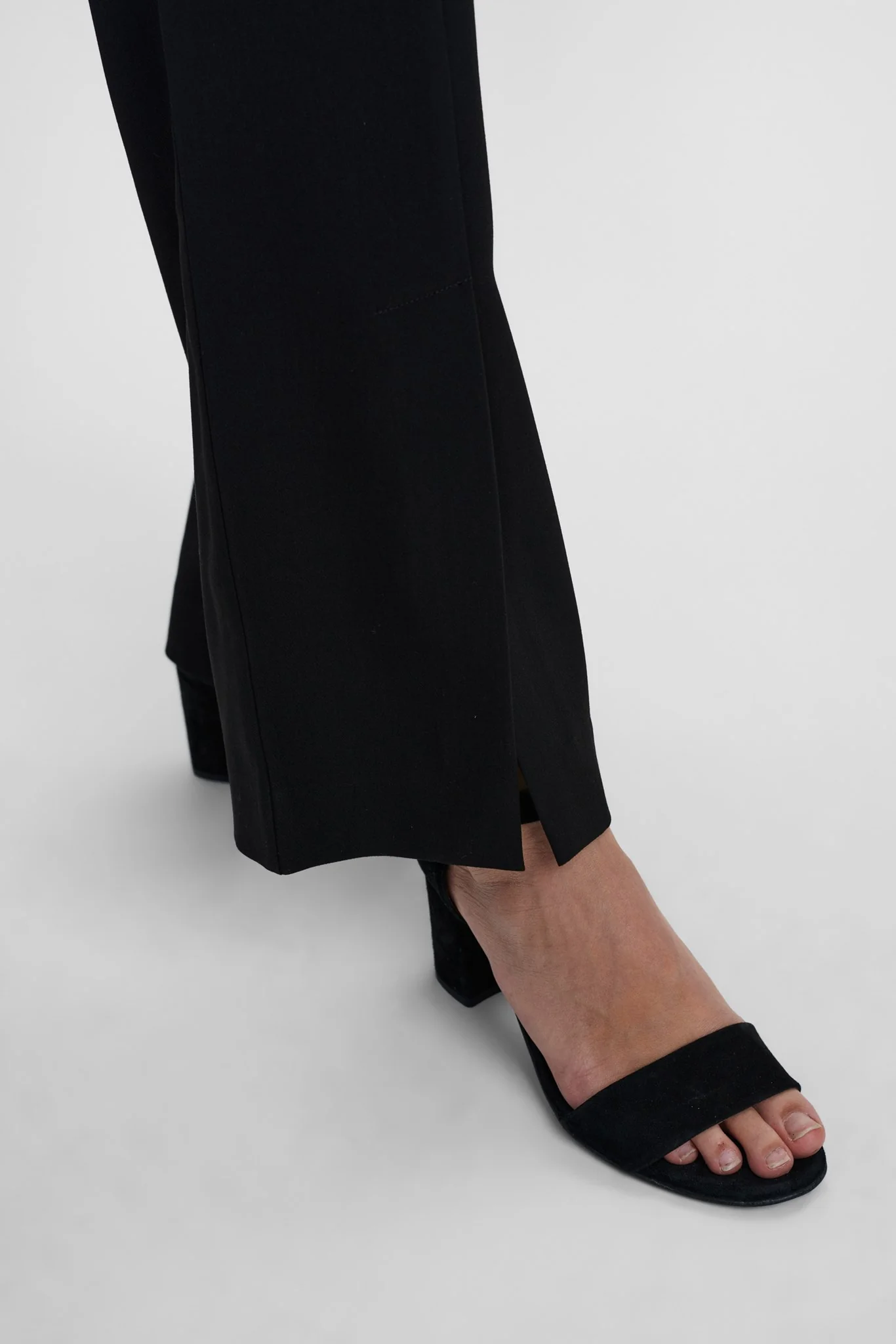 NUANAMAY PANTS - Caviar - Image 5