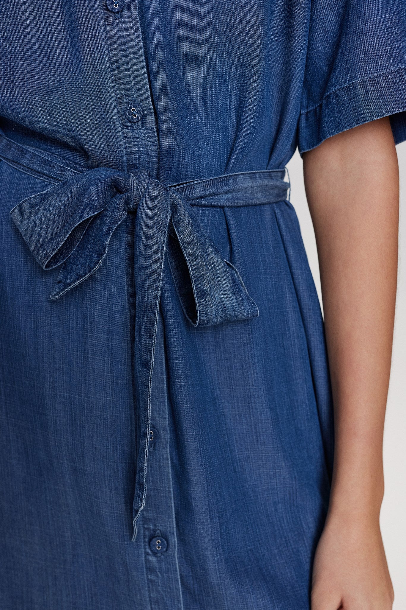 NUANDREA DRESS - Medium Blue Denim - Image 4