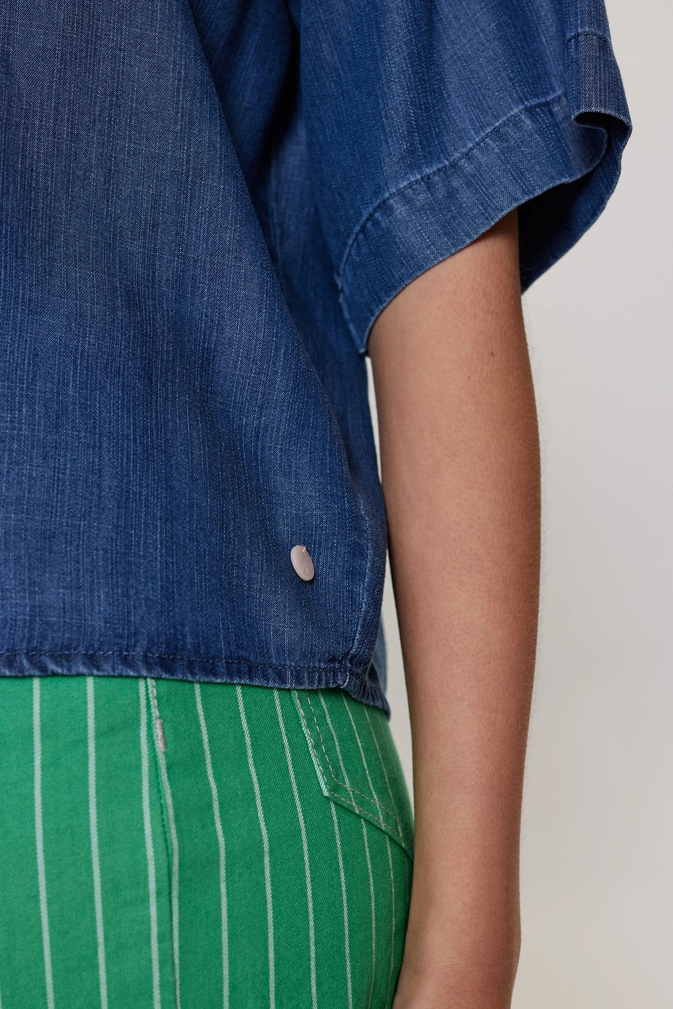 NUANDREA SHIRT - Medium Blue Denim - Image 4