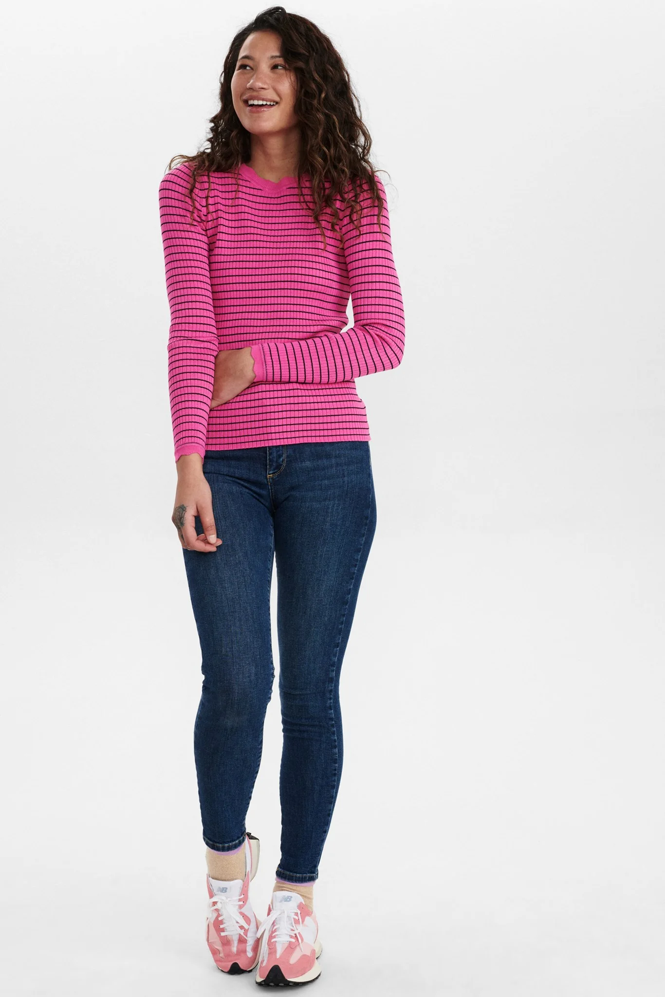 NUANKIE PULLOVER - Strawberry Moon - Image 3