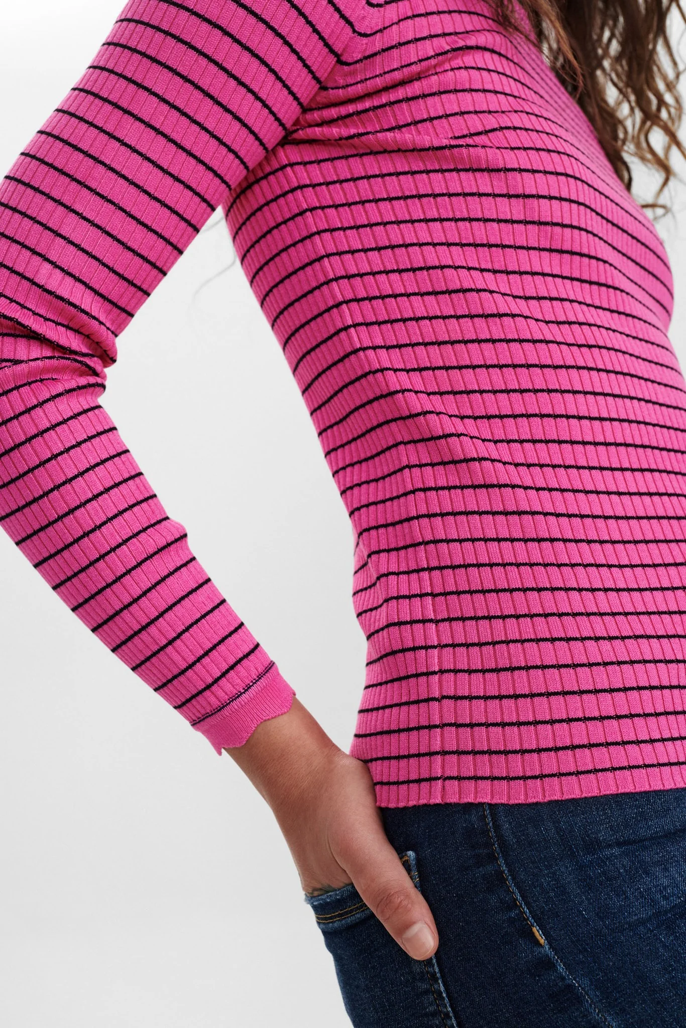 NUANKIE PULLOVER - Strawberry Moon - Image 5