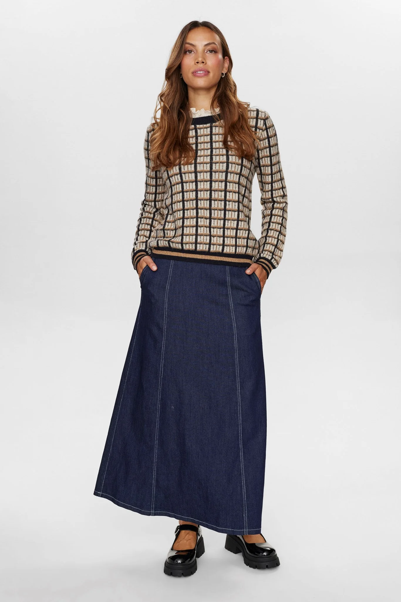 NUANTASIA PULLOVER - Caviar - Image 3