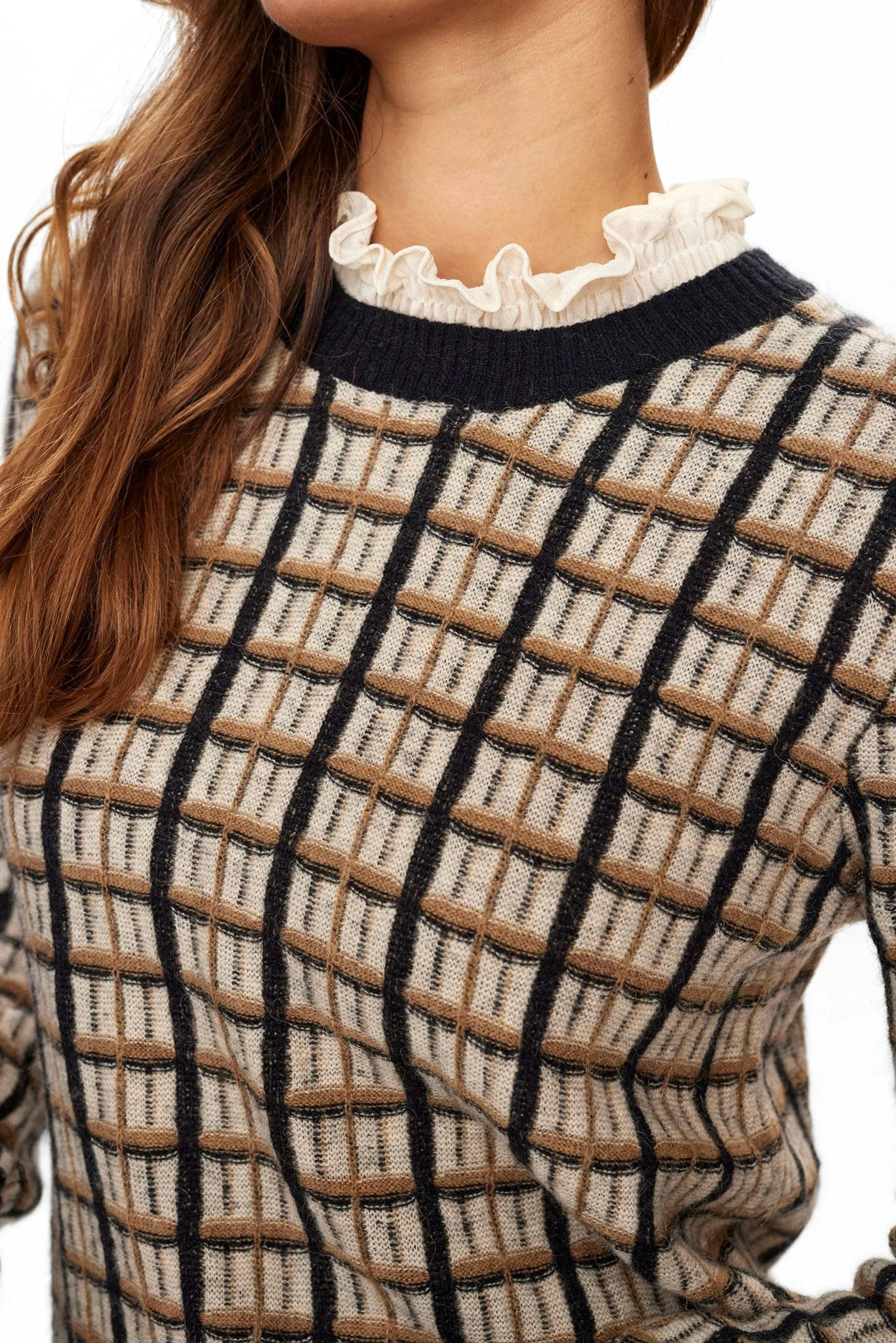 NUANTASIA PULLOVER - Caviar - Image 4