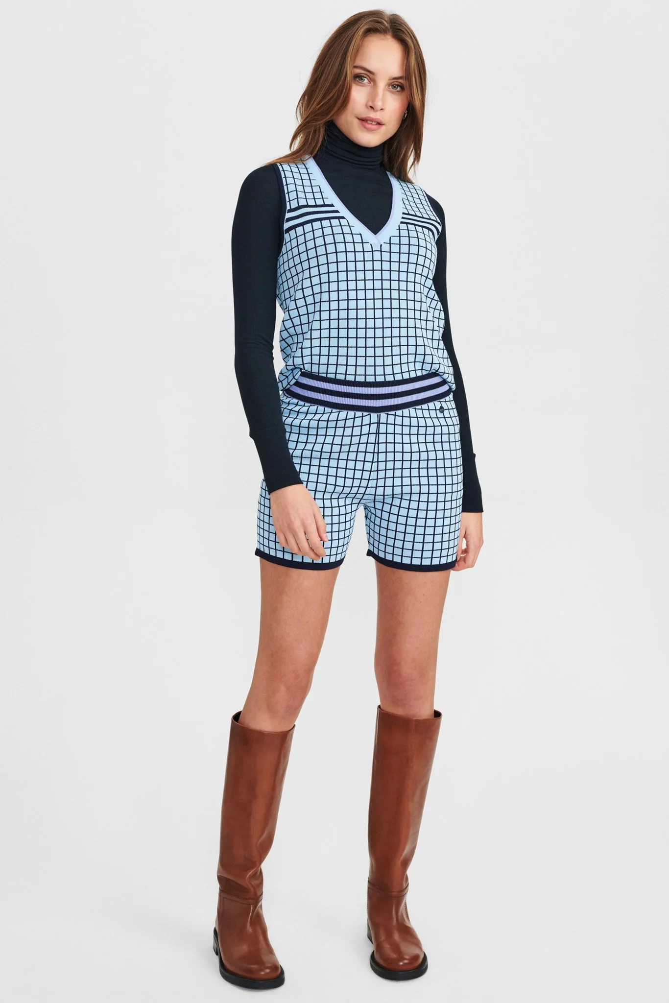 NUANTHONIA SHORTS - Della Robbia Blue - Image 3