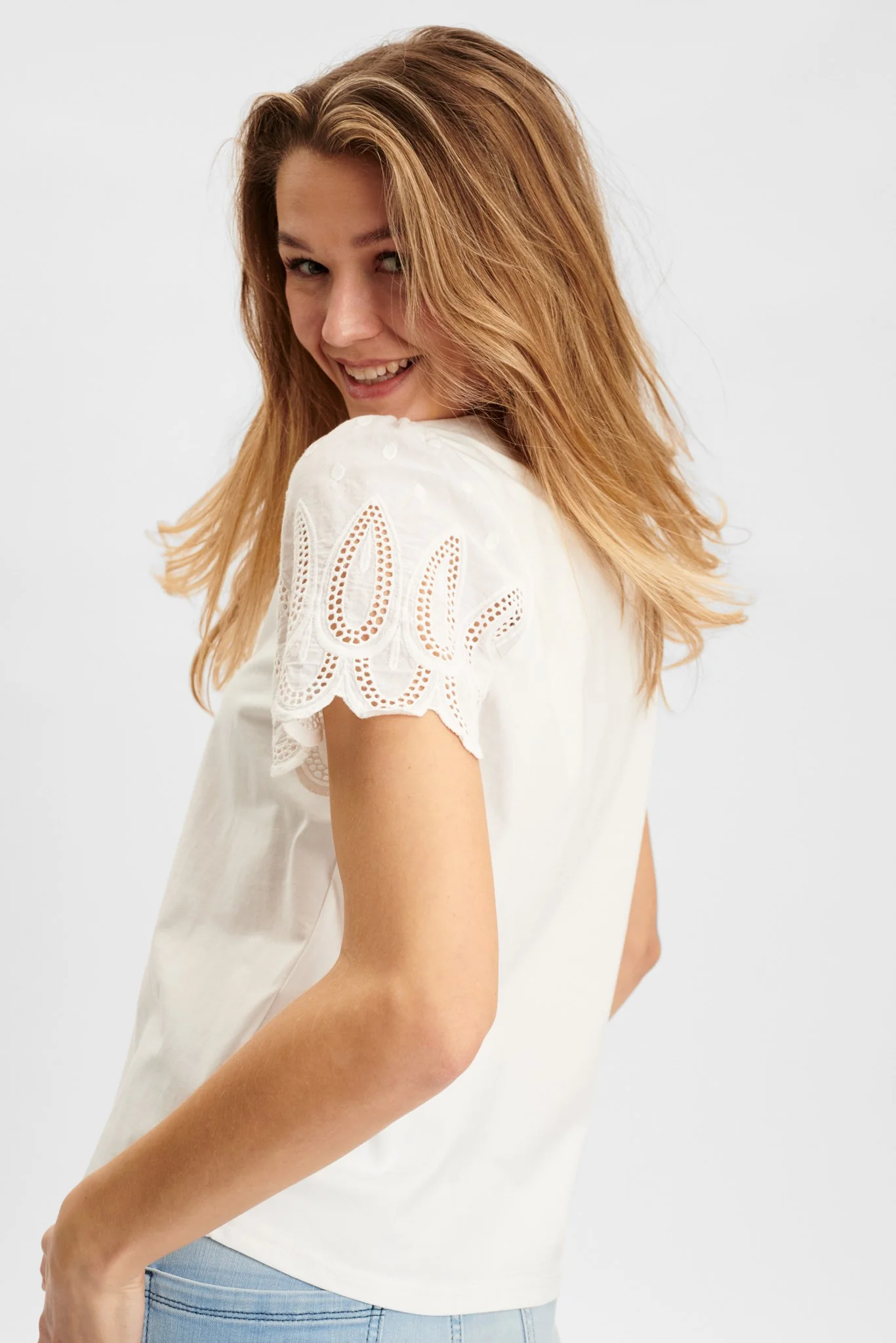 NUANTONIE SS TEE - Bright White - Image 6