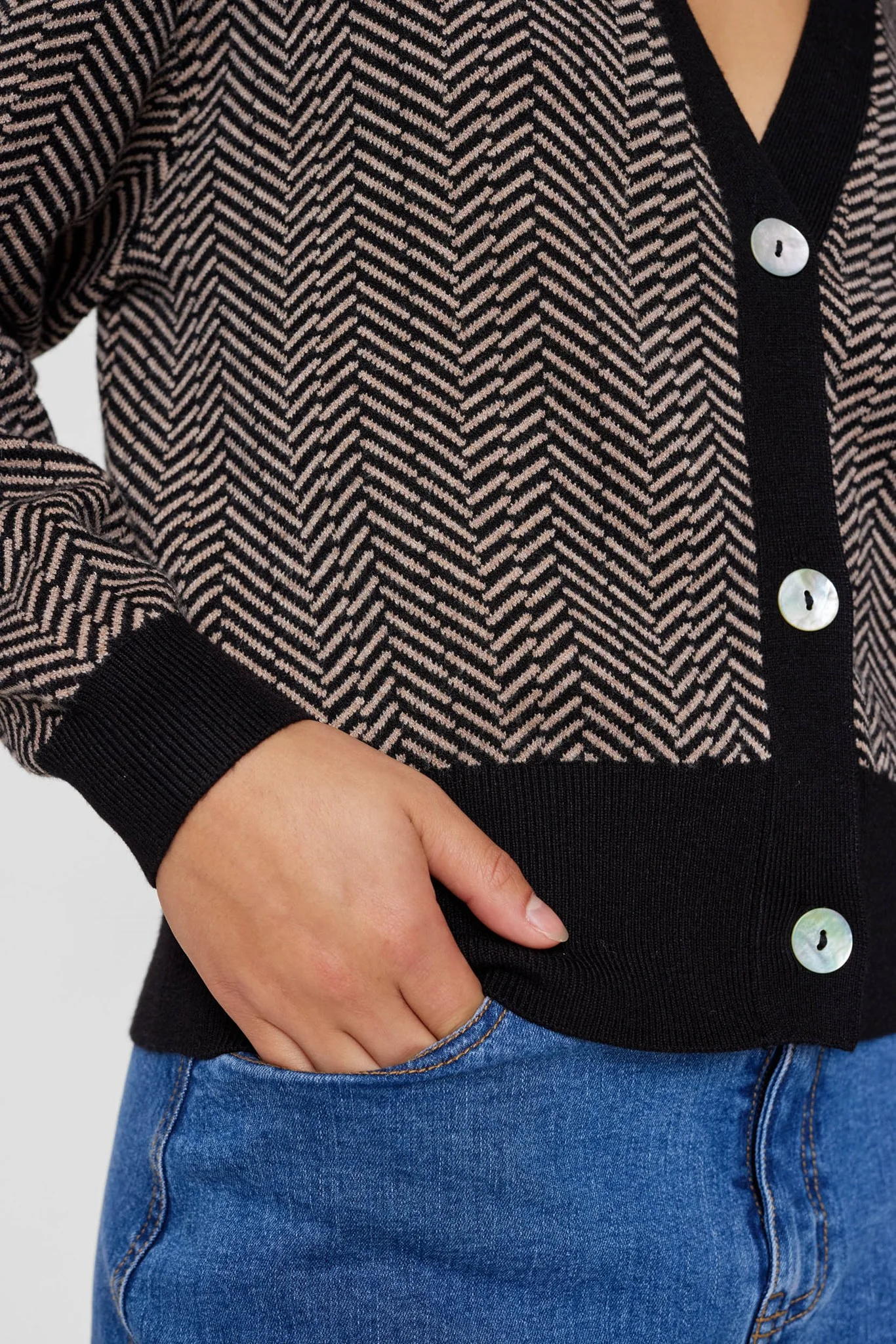 NUARENI CARDIGAN  - Caviar - Image 5