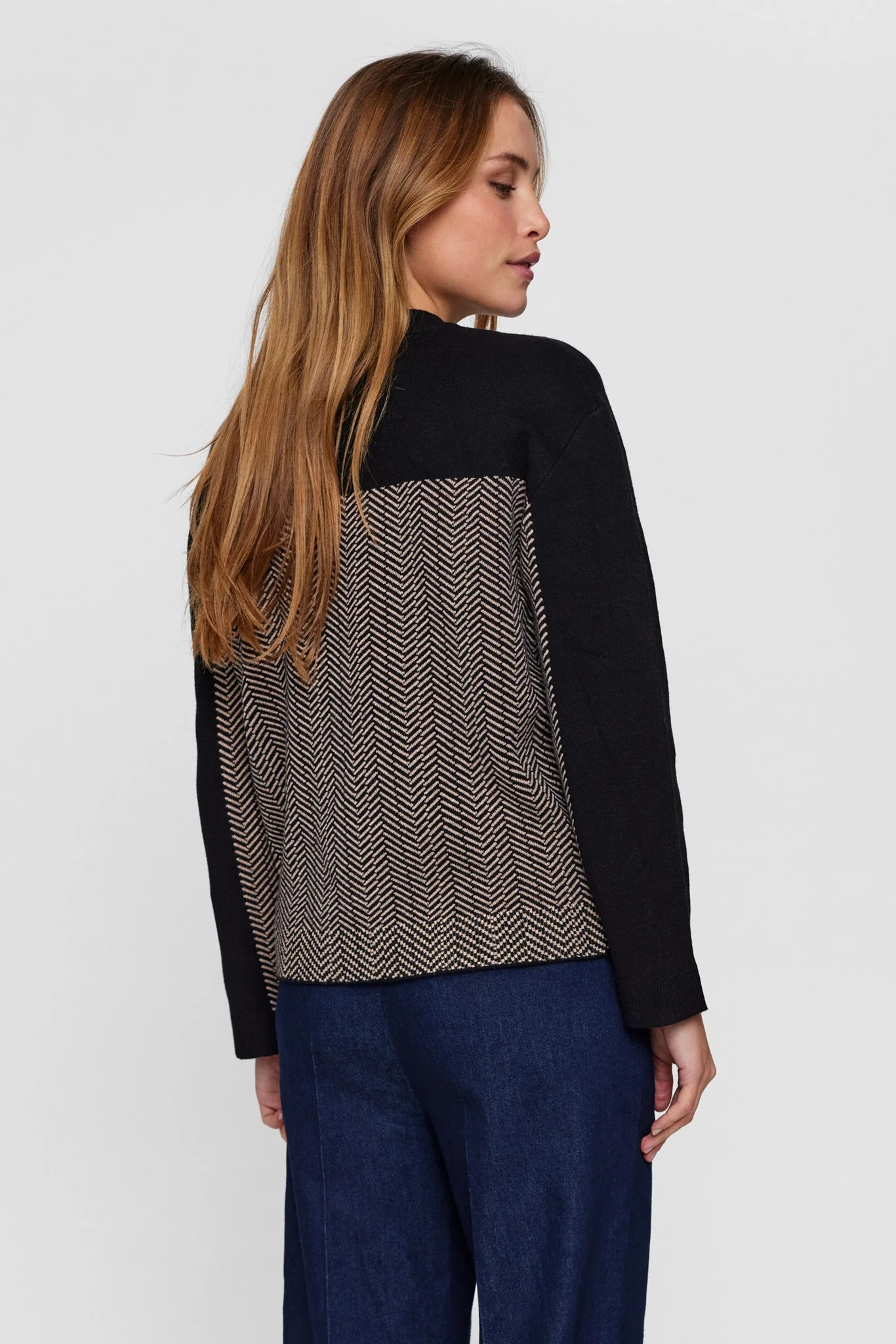NUARENI PULLOVER - Caviar - Image 2