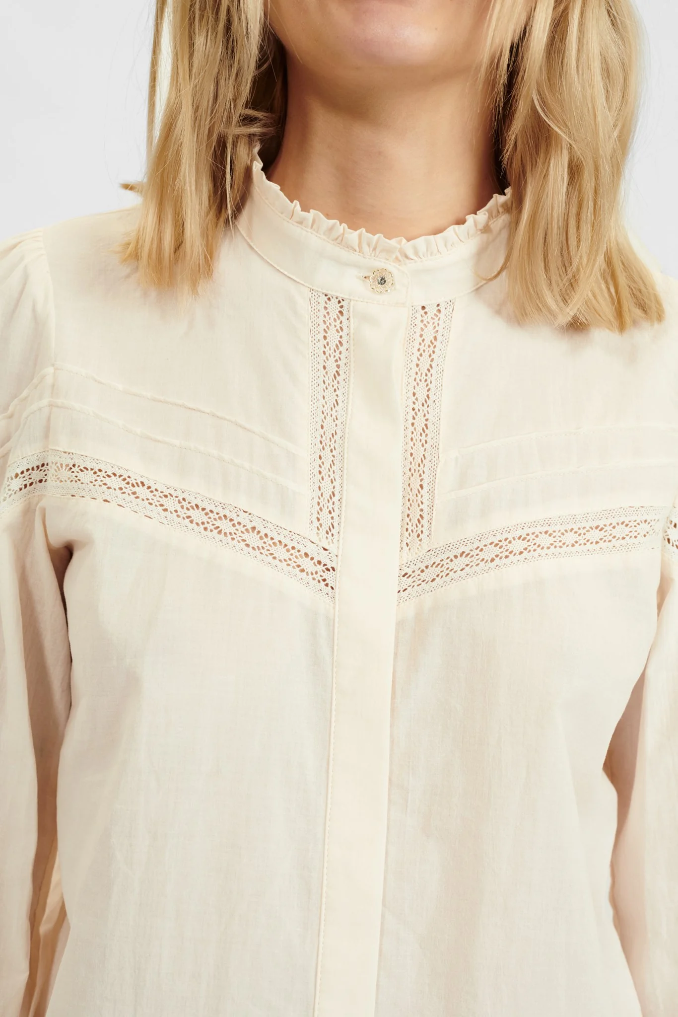 NUARISE SHIRT - Cloud Dancer - Image 4