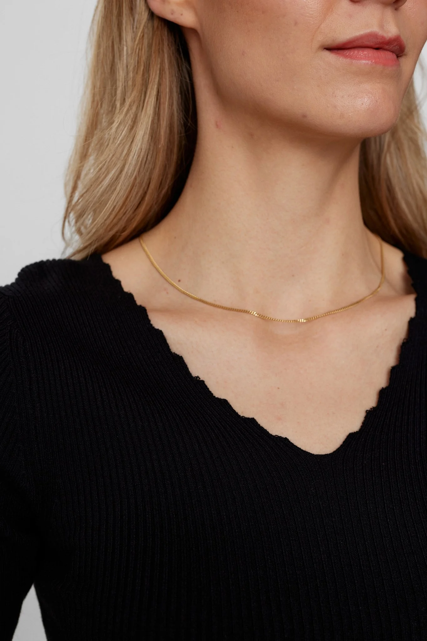 NUAYELET SS PULLOVER CROPPED - Caviar - Image 4