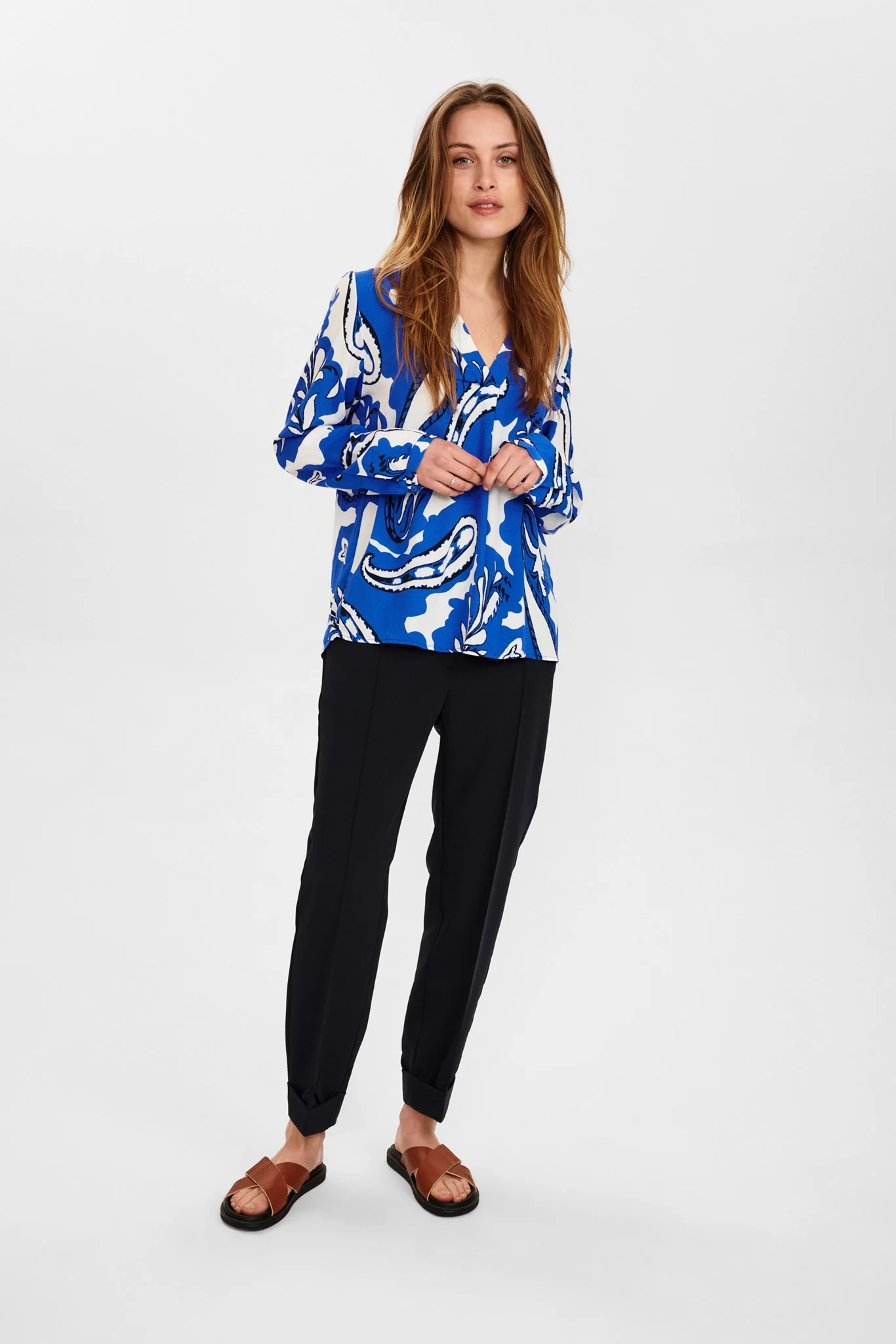 NUBAJA BLOUSE - Dazzling Blue - Image 3