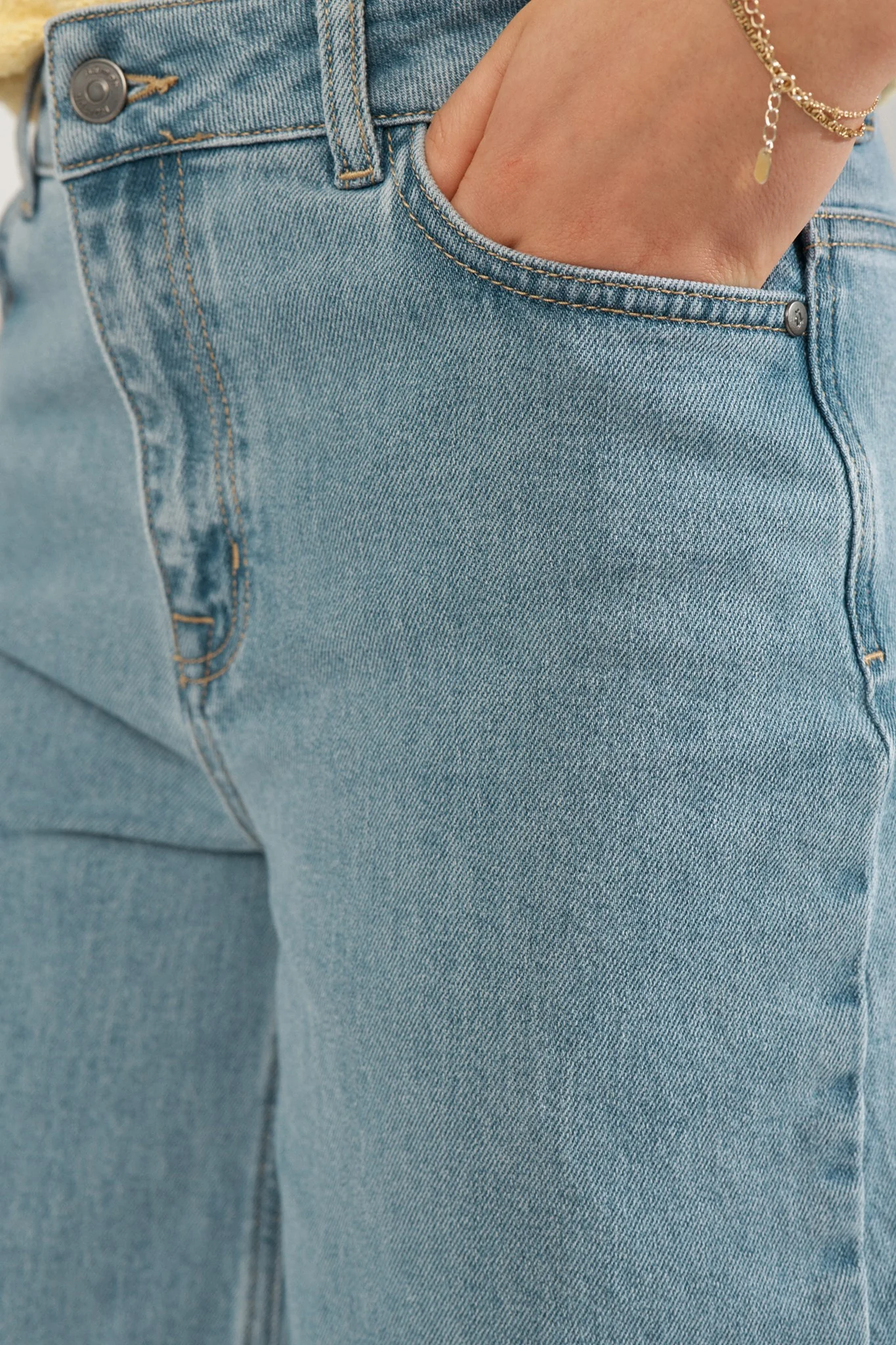 NUBARCELONA SHORTS B3010 - Light Blue Denim - Image 4