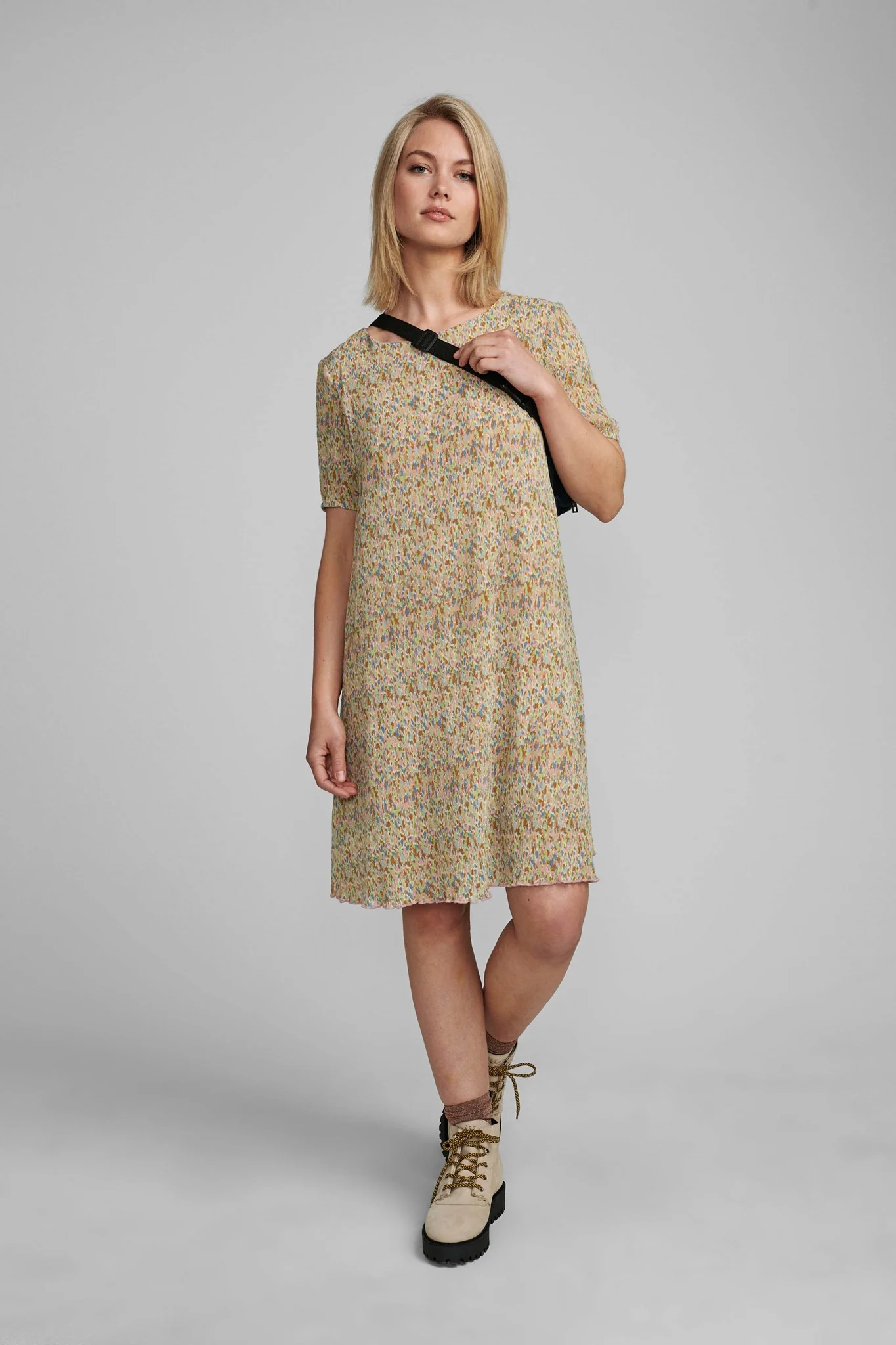NUBEATHA DRESS  - Pale Mauve - Image 3