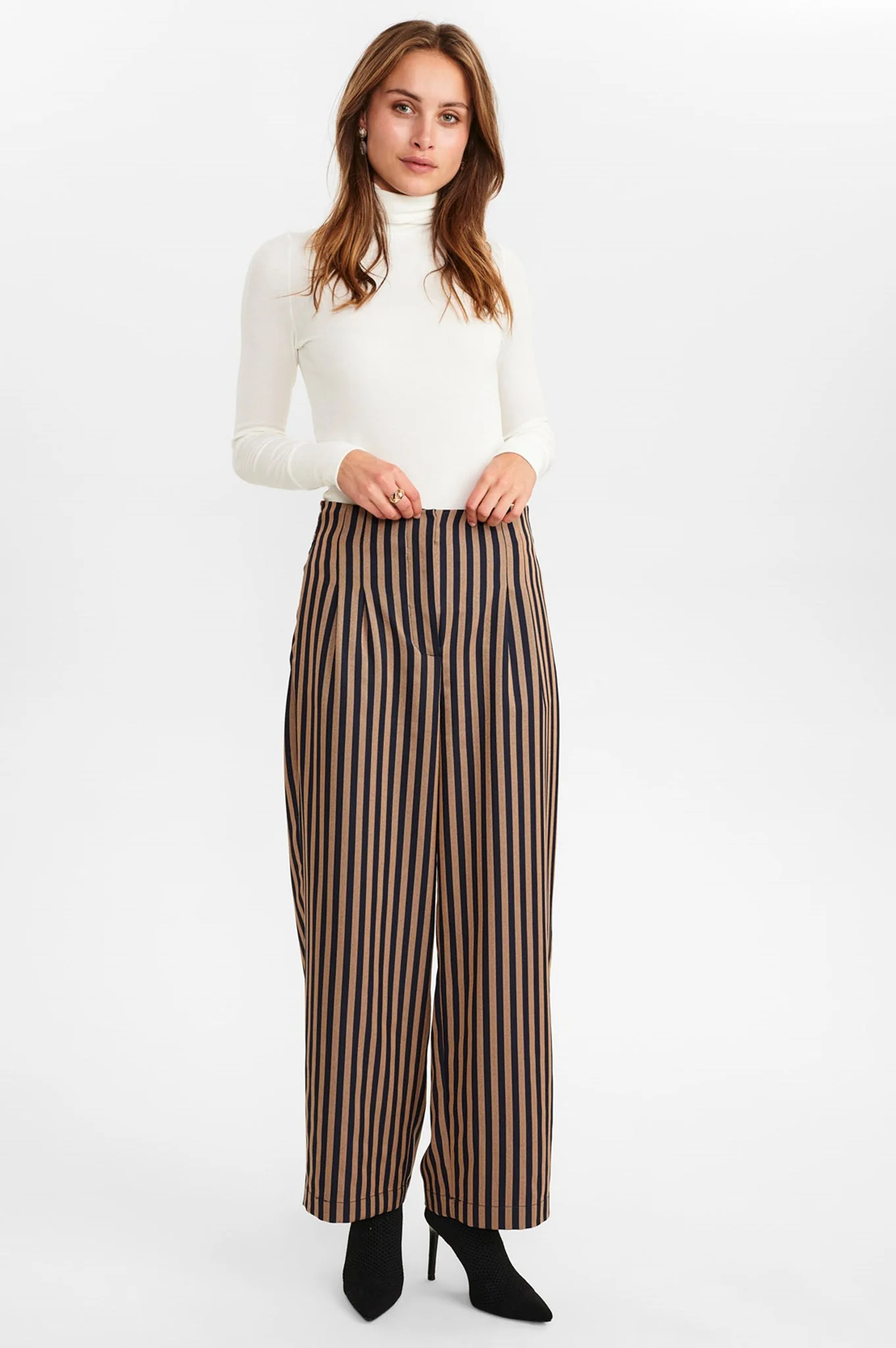 NUBEBBE PANT - Dark Sapphire - Image 3