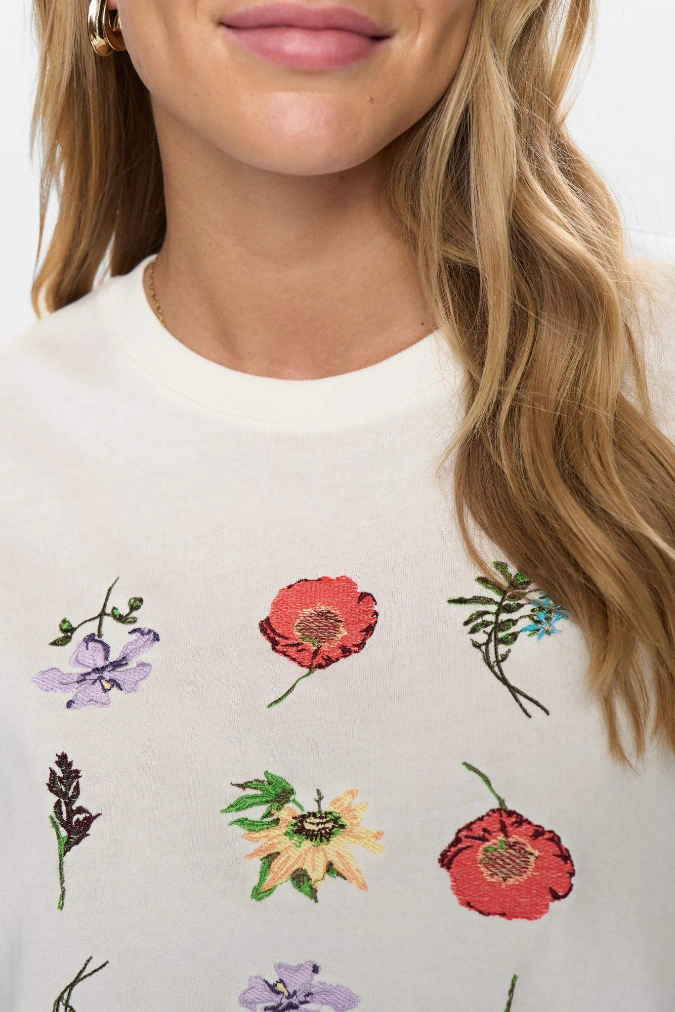 NUBELISA BOXY TEE - Cloud Dancer - Image 4
