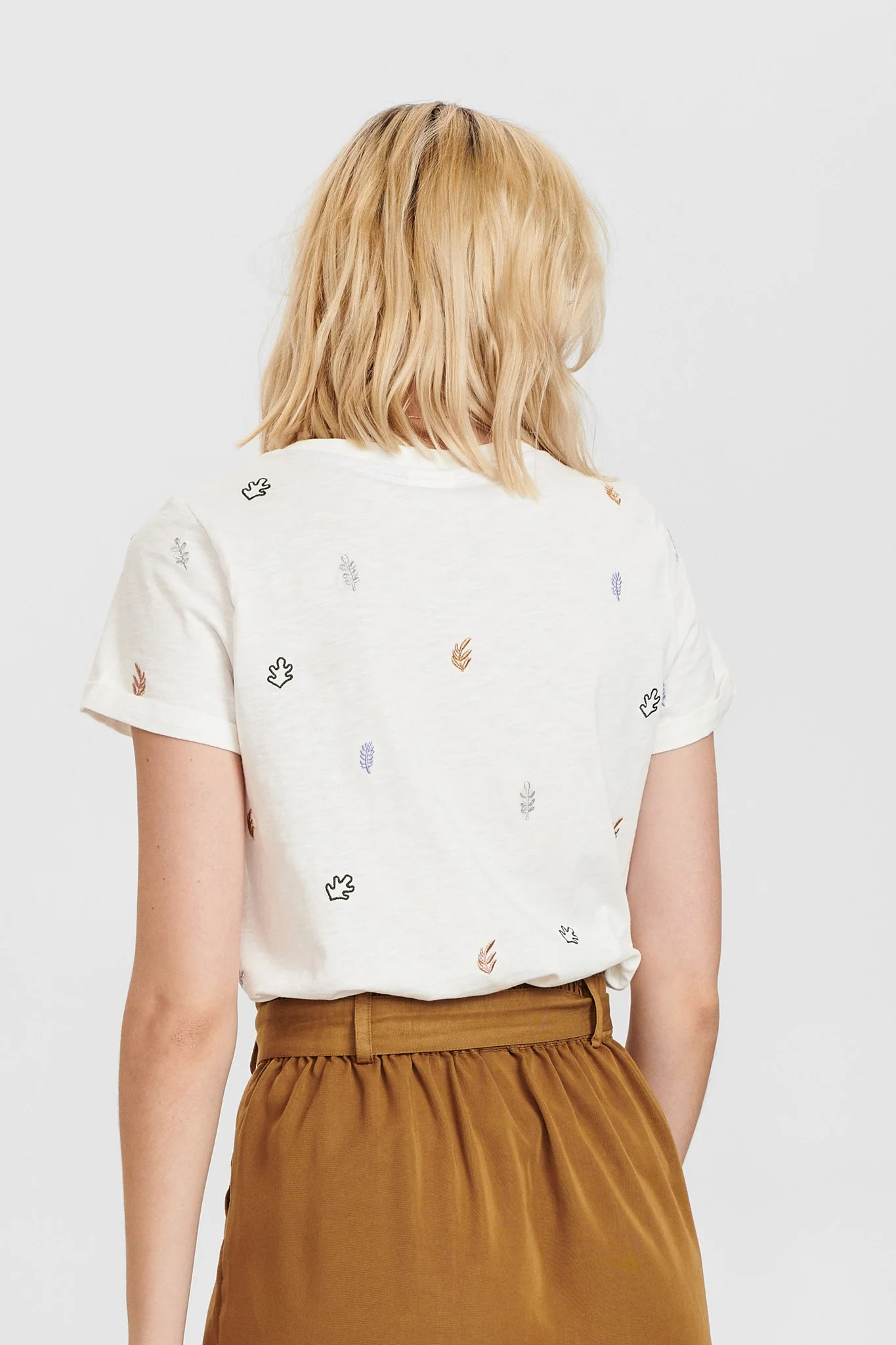NUBELISE TEE - Cloud Dancer - Image 2