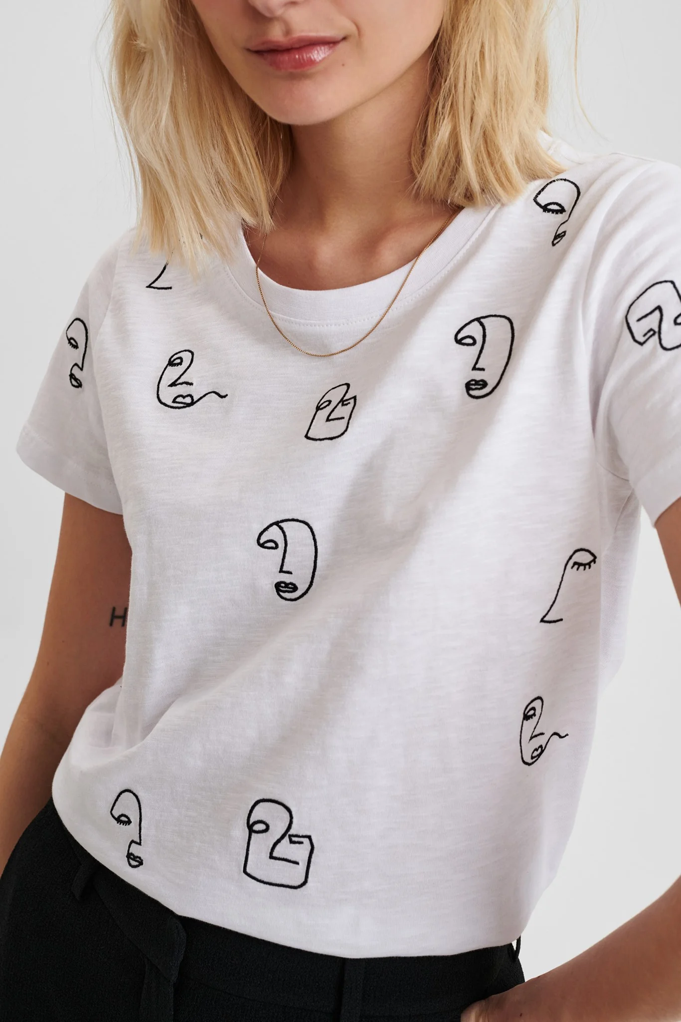 NUBERTA TEE - Bright White - Image 4