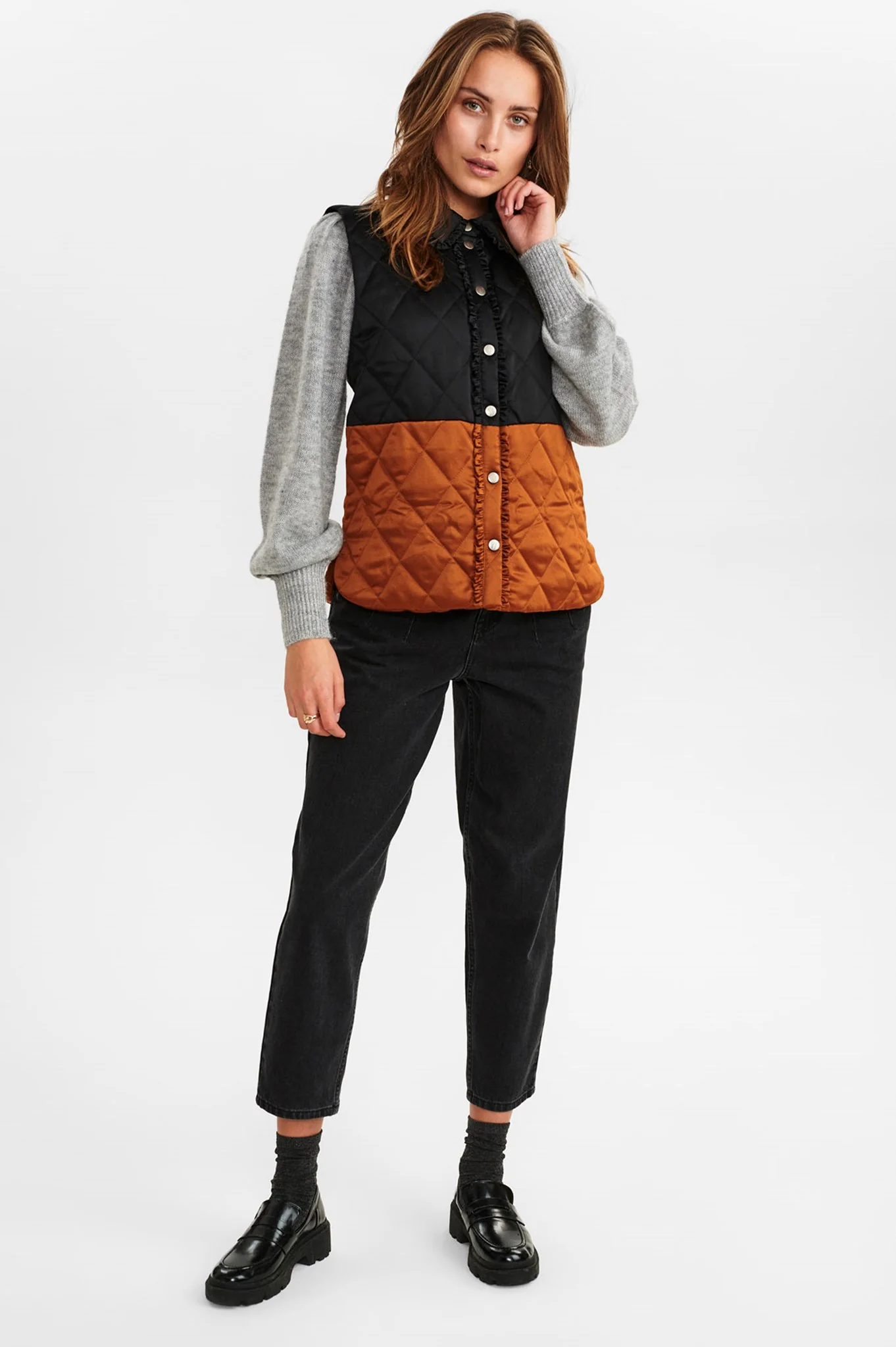 NUBETINE WAISTCOAT - Caviar - Image 2