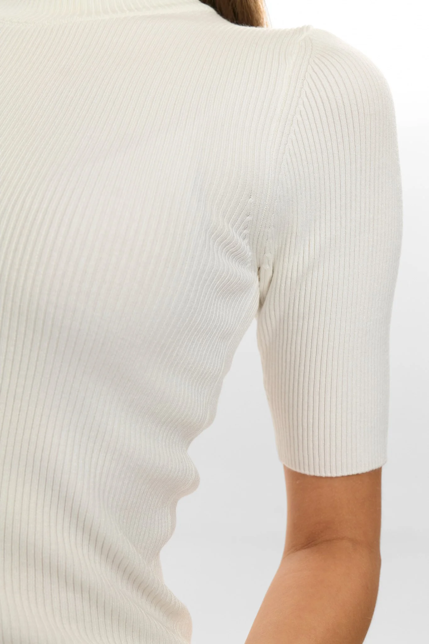 NUBIA SS PULLOVER CROPPED - Cloud Dancer - Image 5