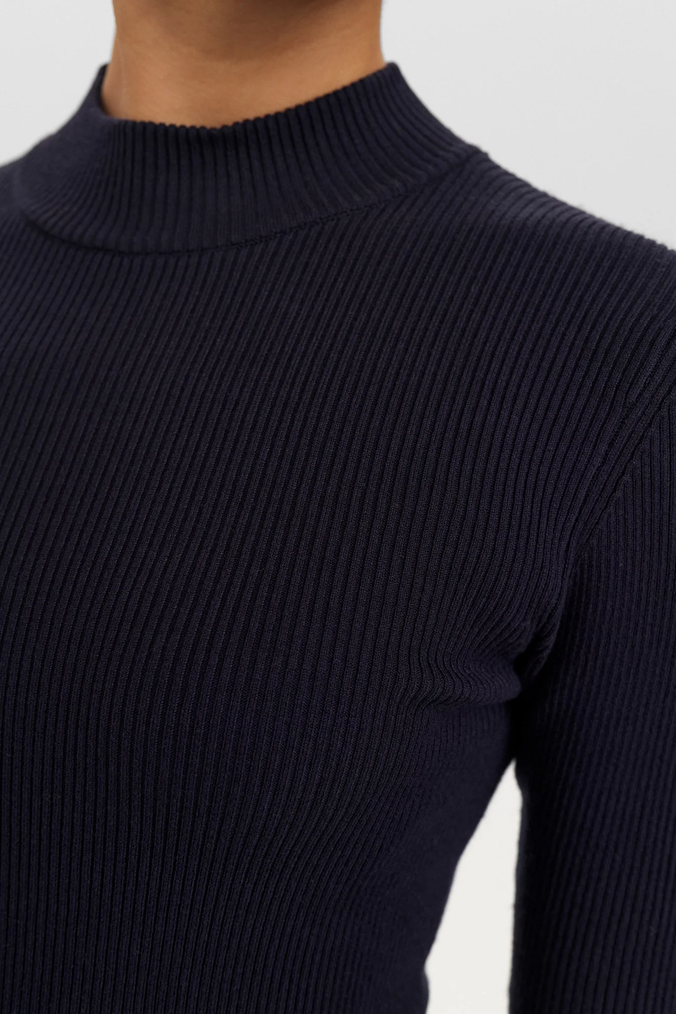 NUBIA SS PULLOVER CROPPED - Dark Sapphire - Image 4