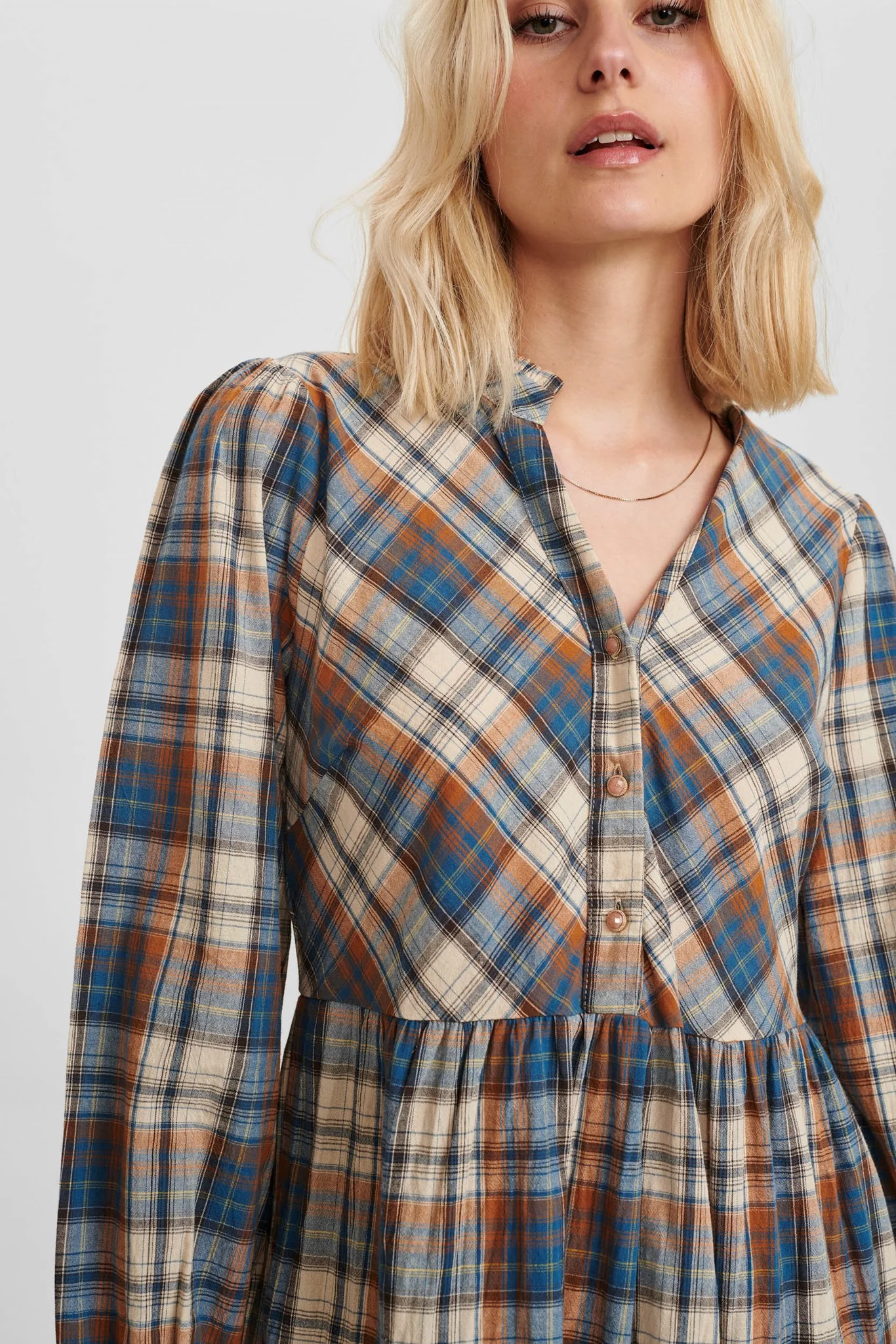 NUBIAS CHECK DRESS  - Airy Blue - Image 4
