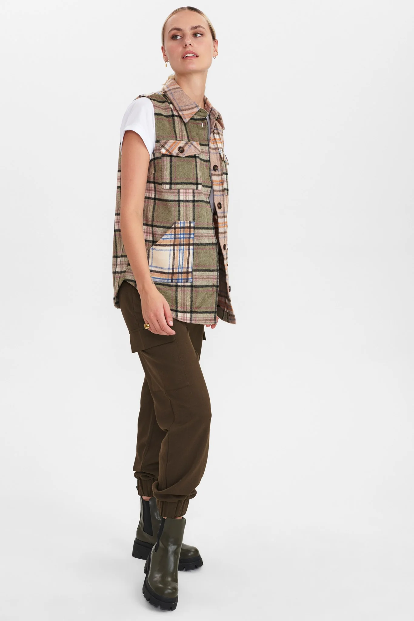 NUBINA WAISTCOAT - Grape leaf - Image 3