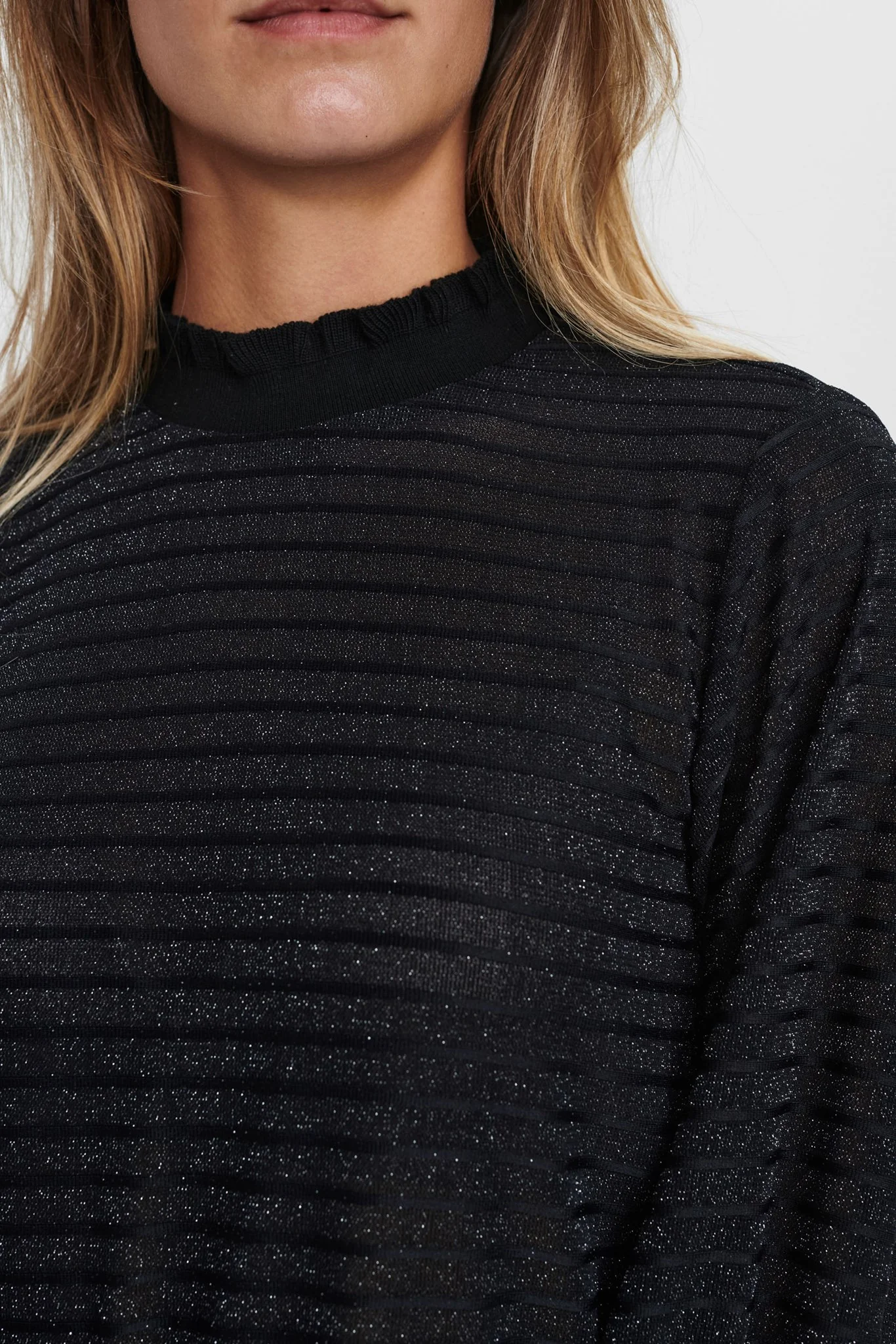 NUBINNIE BLOUSE - Caviar - Image 4