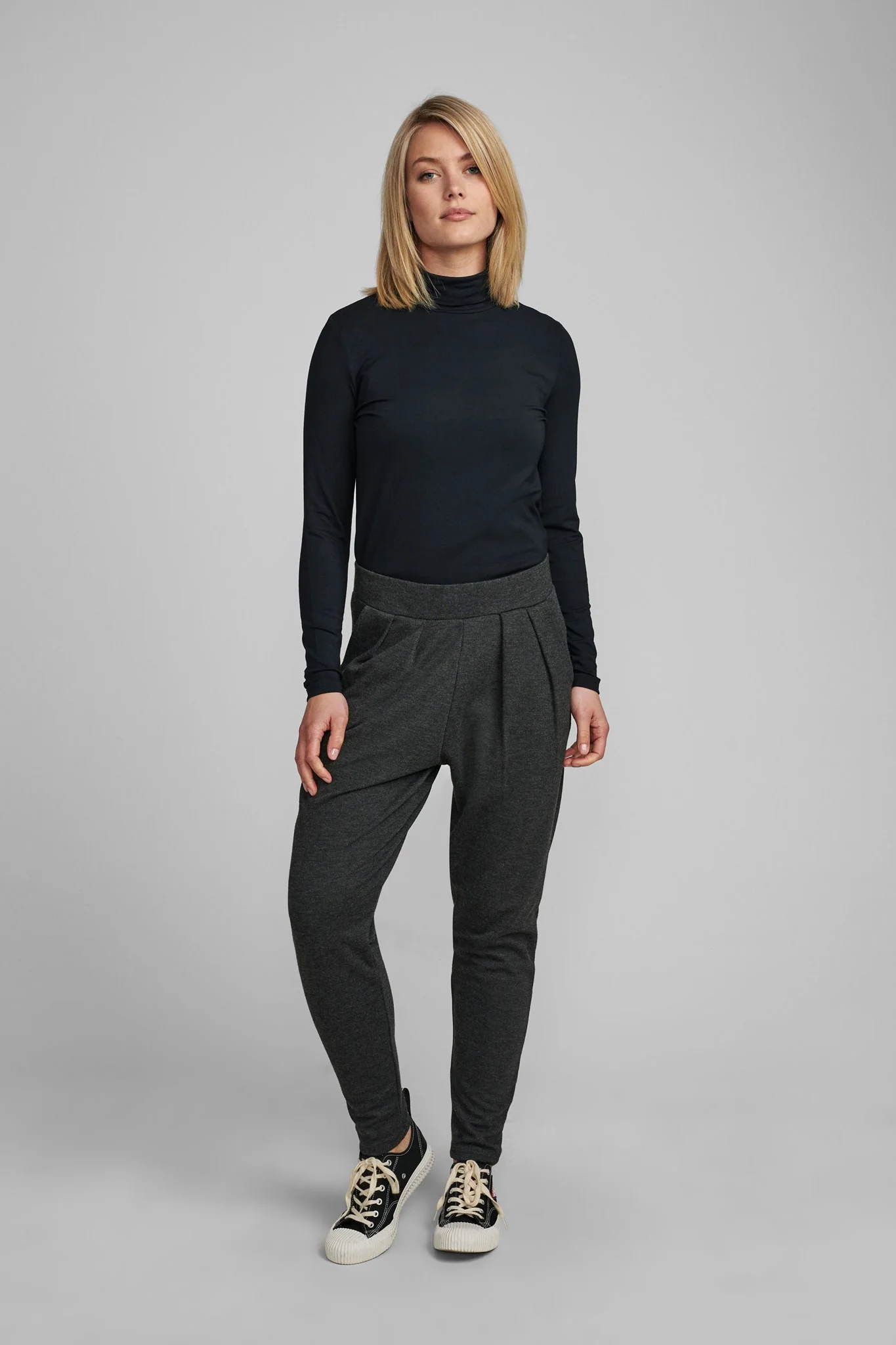 NUBOWIE ROLLNECK - NOOS - Caviar - Image 5
