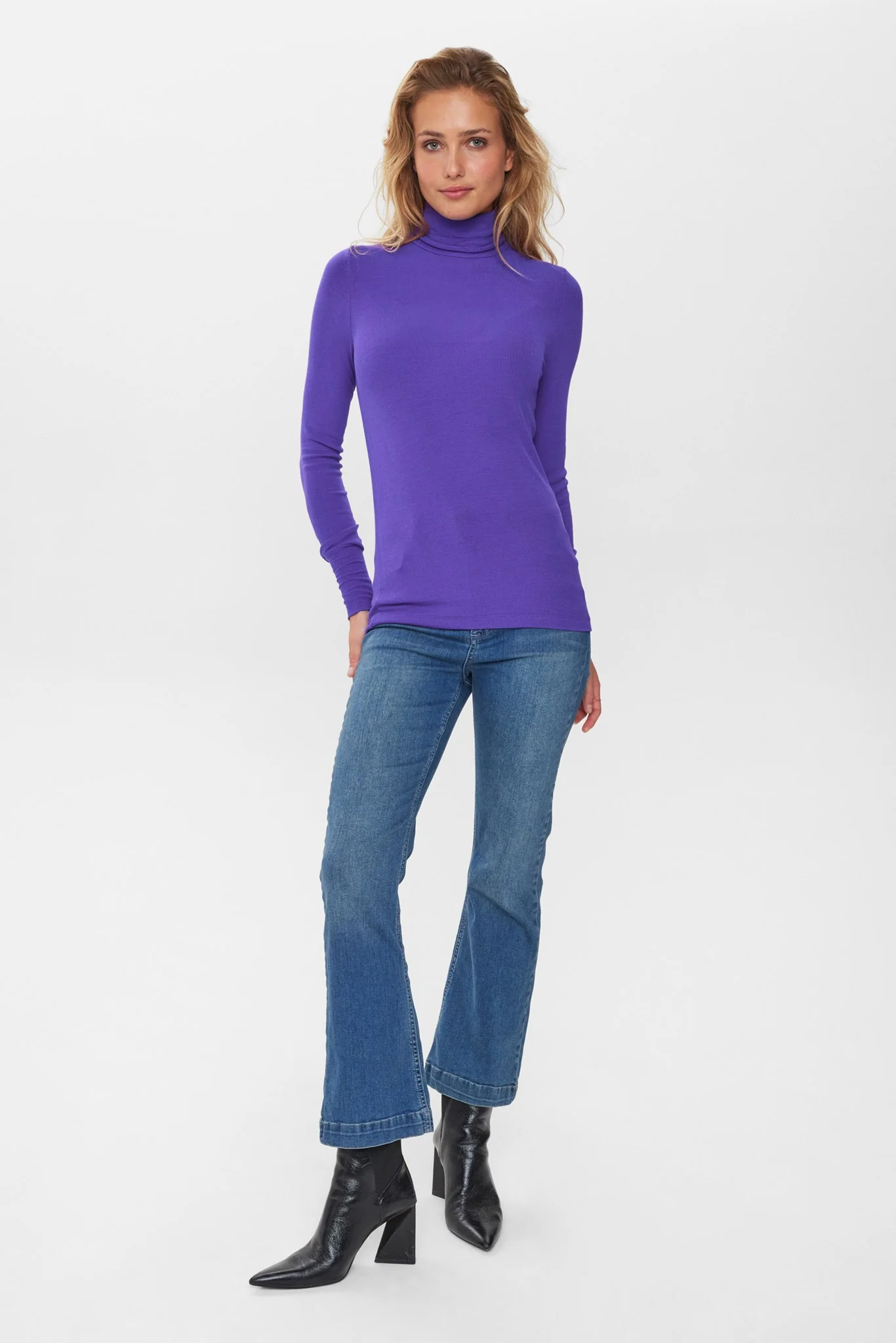 NUBOWIE ROLLNECK RIB - NOOS - Tillandsia Purple - Image 3