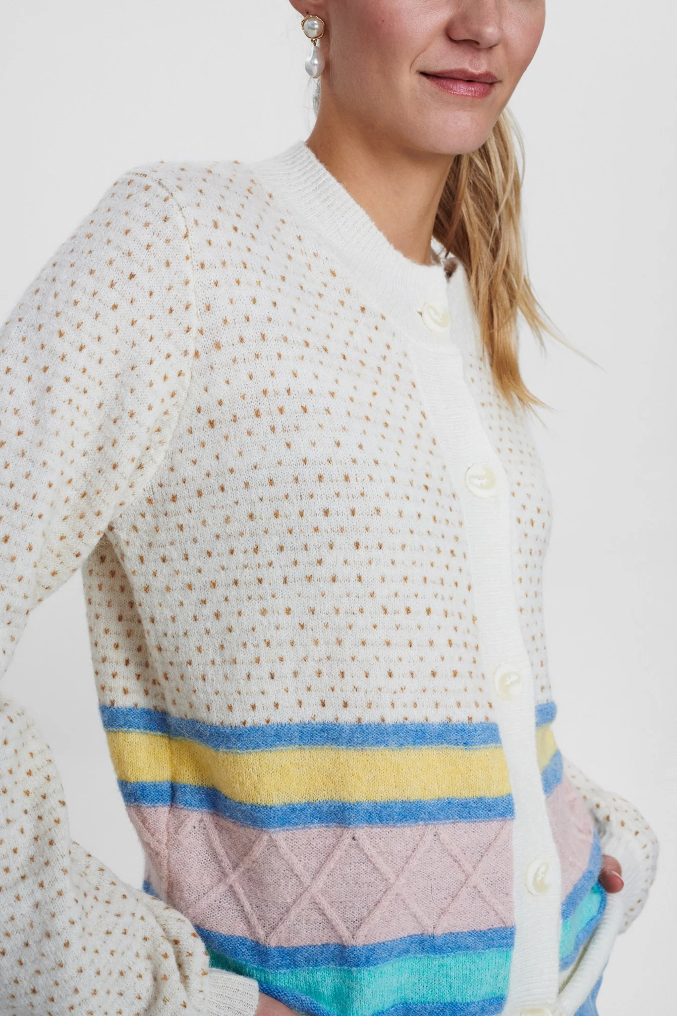 NUCADENZA CARDIGAN - Cloud Dancer - Image 4
