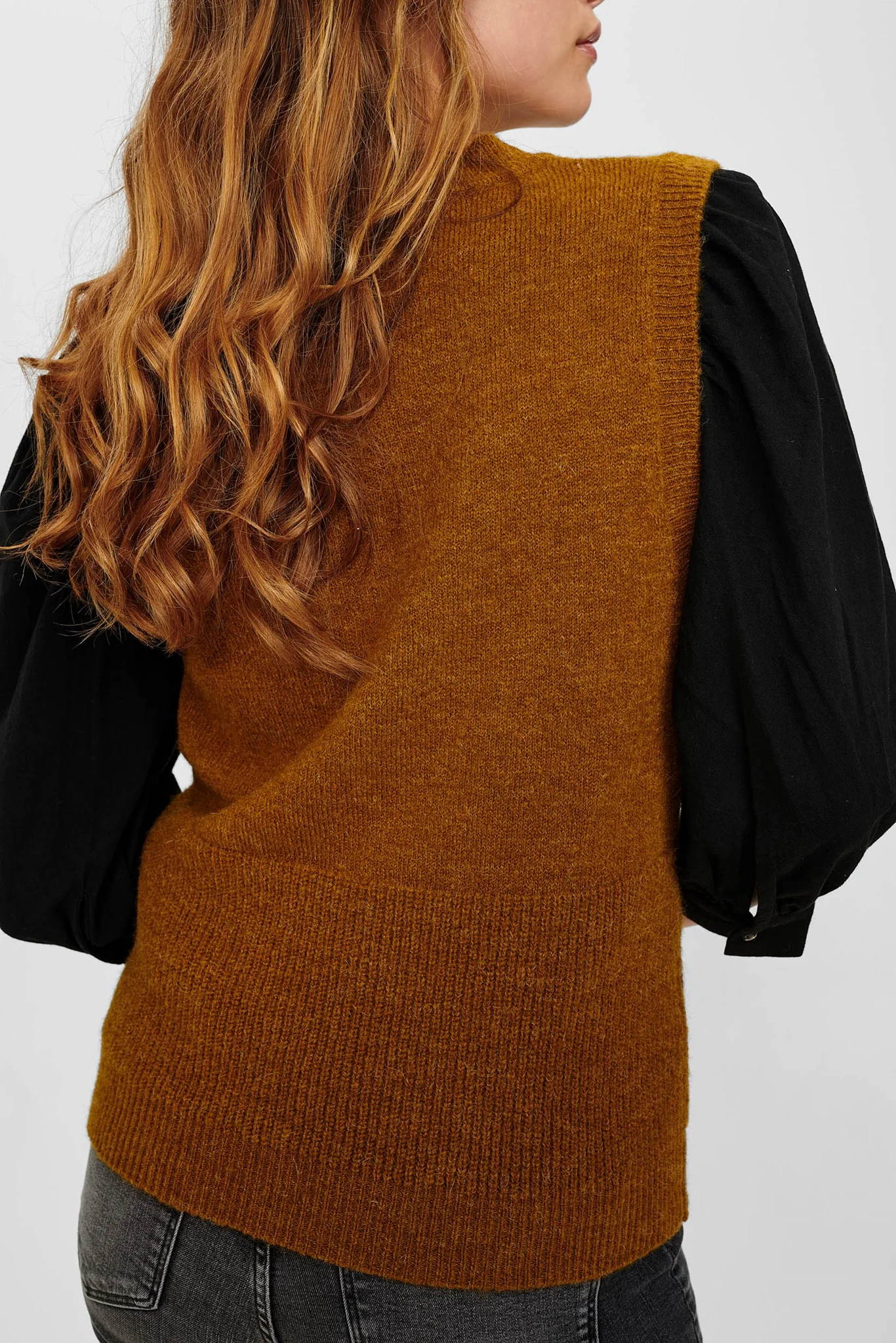 NUCALAMITY VEST - Breen - Image 5