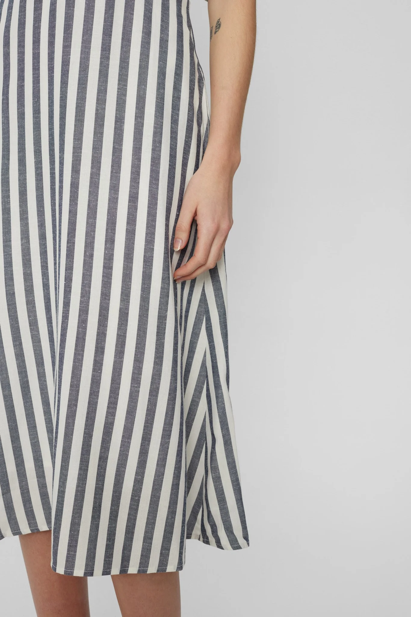 NUCAMABA DRESS - Dress Blues - Image 4