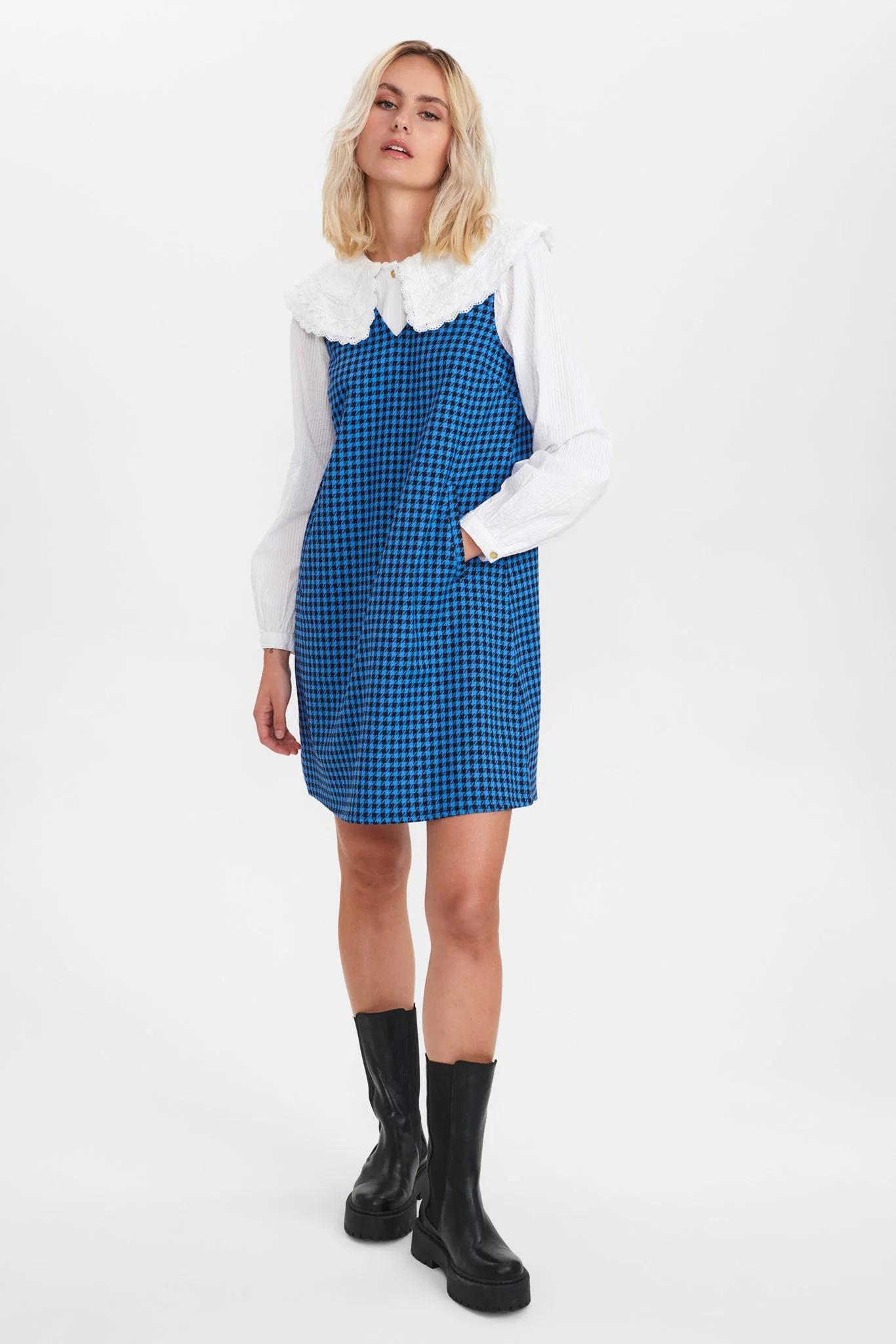 NUCAMERA DRESS - Ultramarine - Image 3