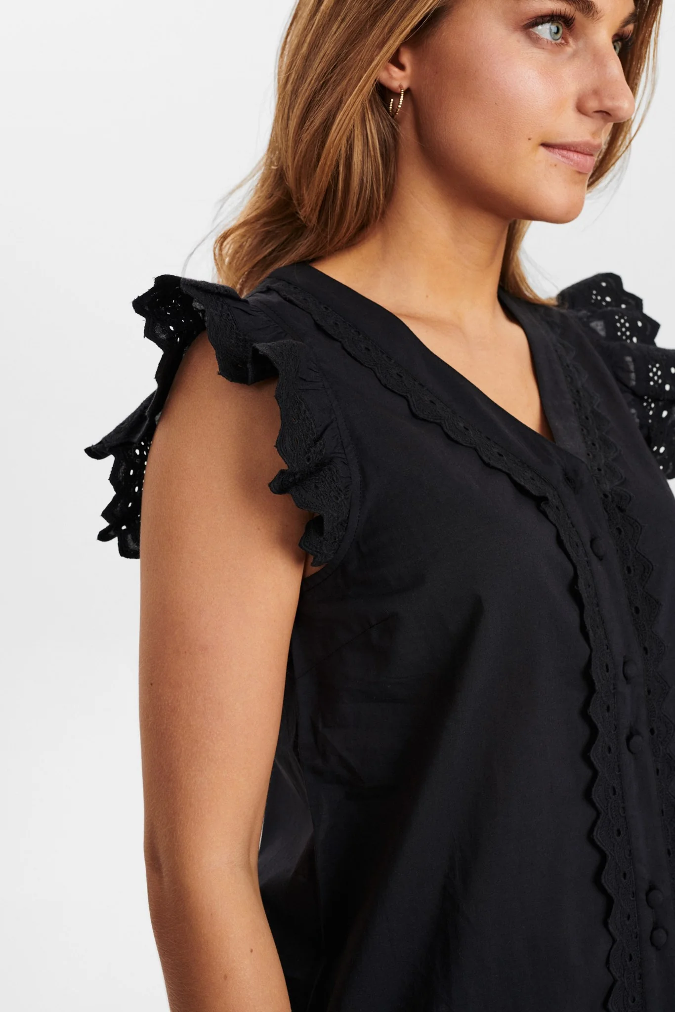 NUCAMMA SS SHIRT - Caviar - Image 5