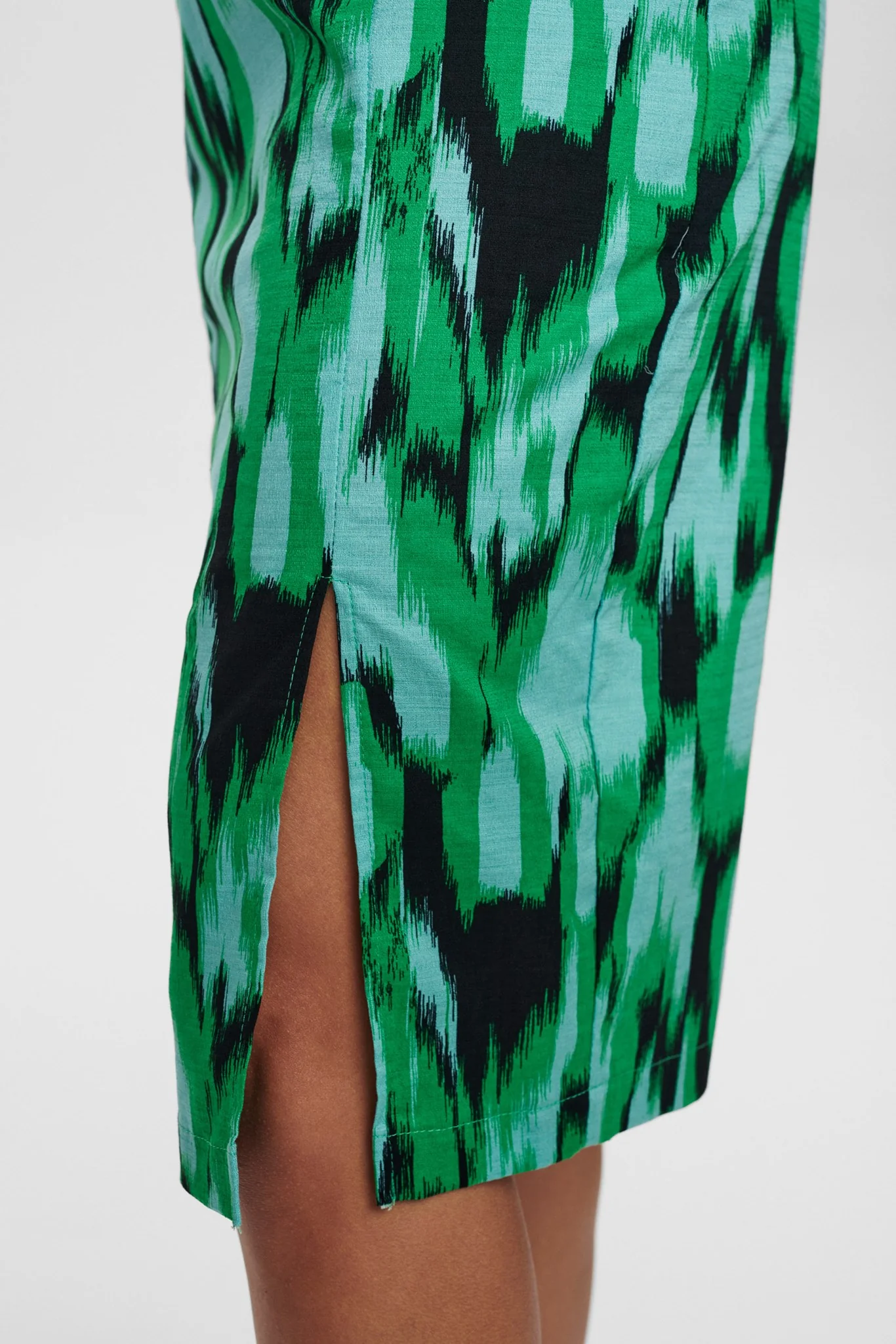NUCAMRYN SKIRT - Caviar - Image 5