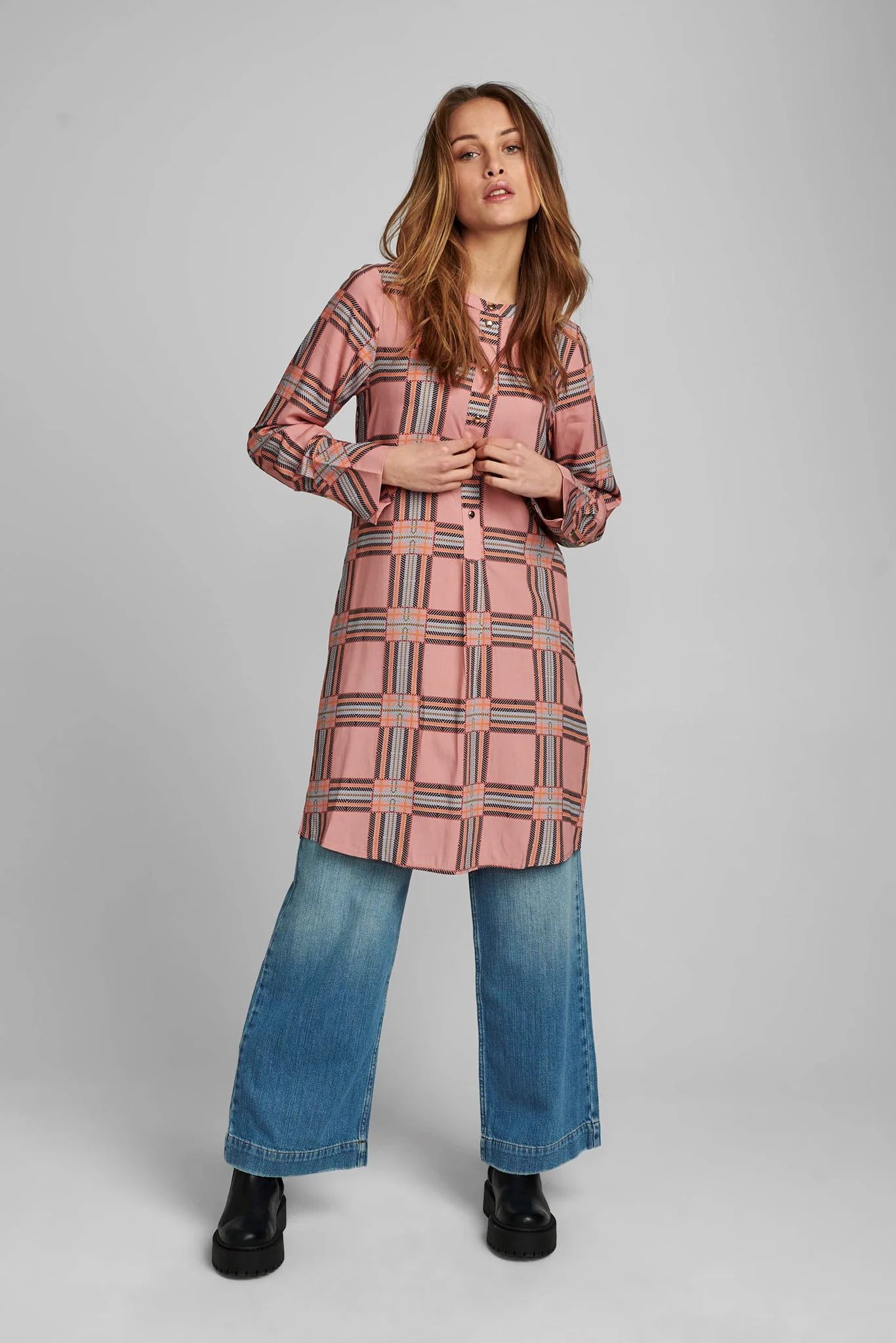 NUCANDELA SHIRT - Ash Rose - Image 3