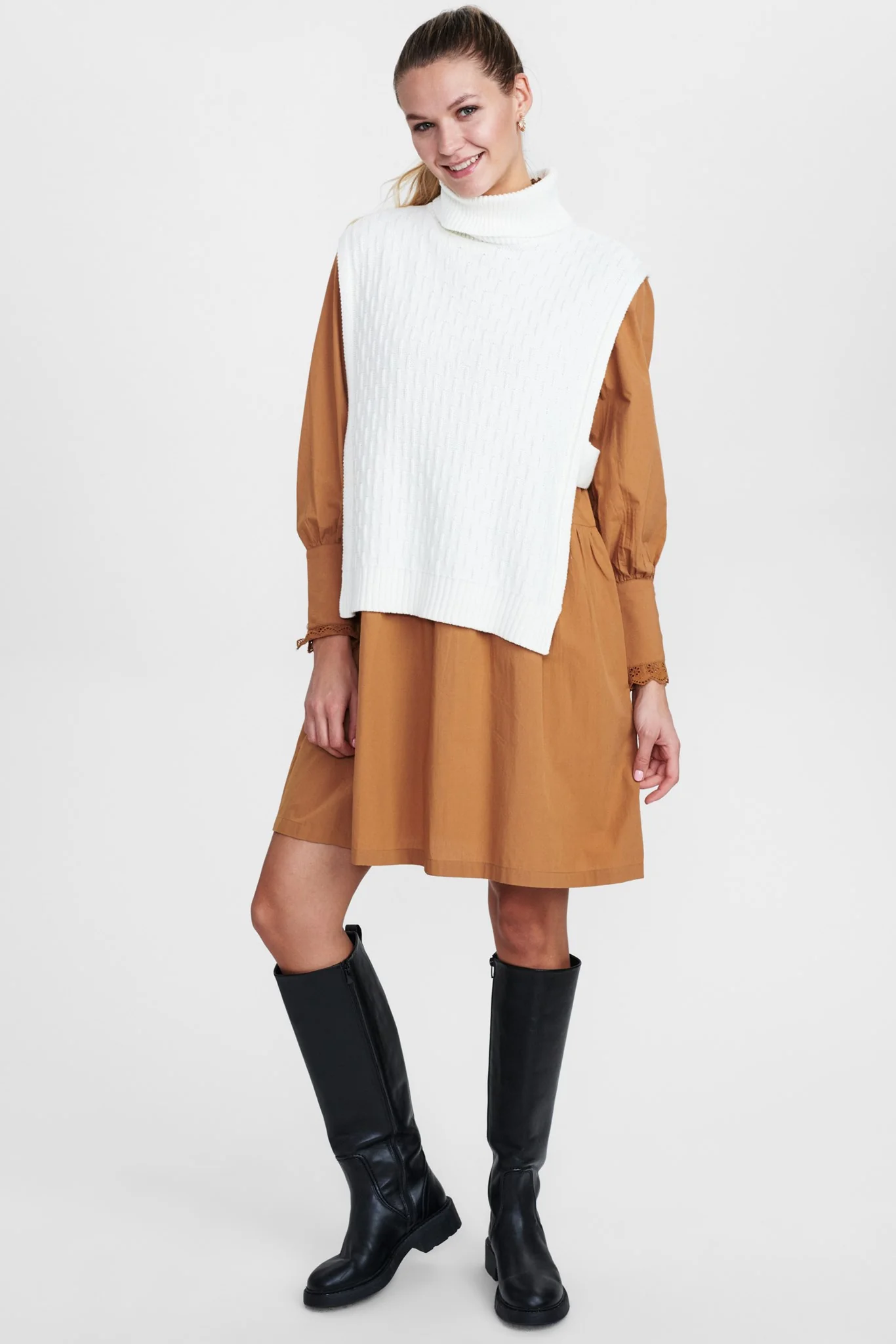 NUCANTRELLE VEST - Cloud Dancer - Image 3