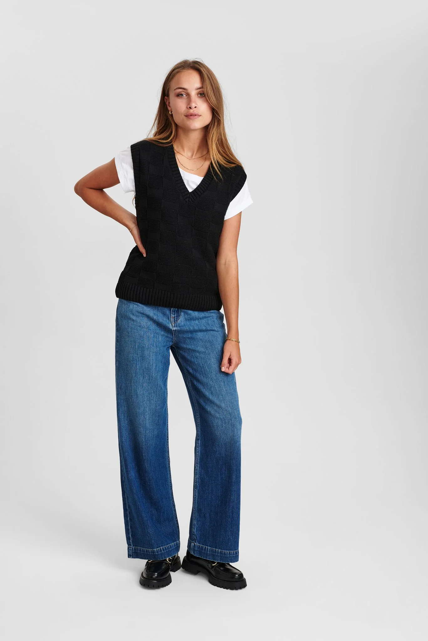NUCARIAD VEST - Caviar - Image 3