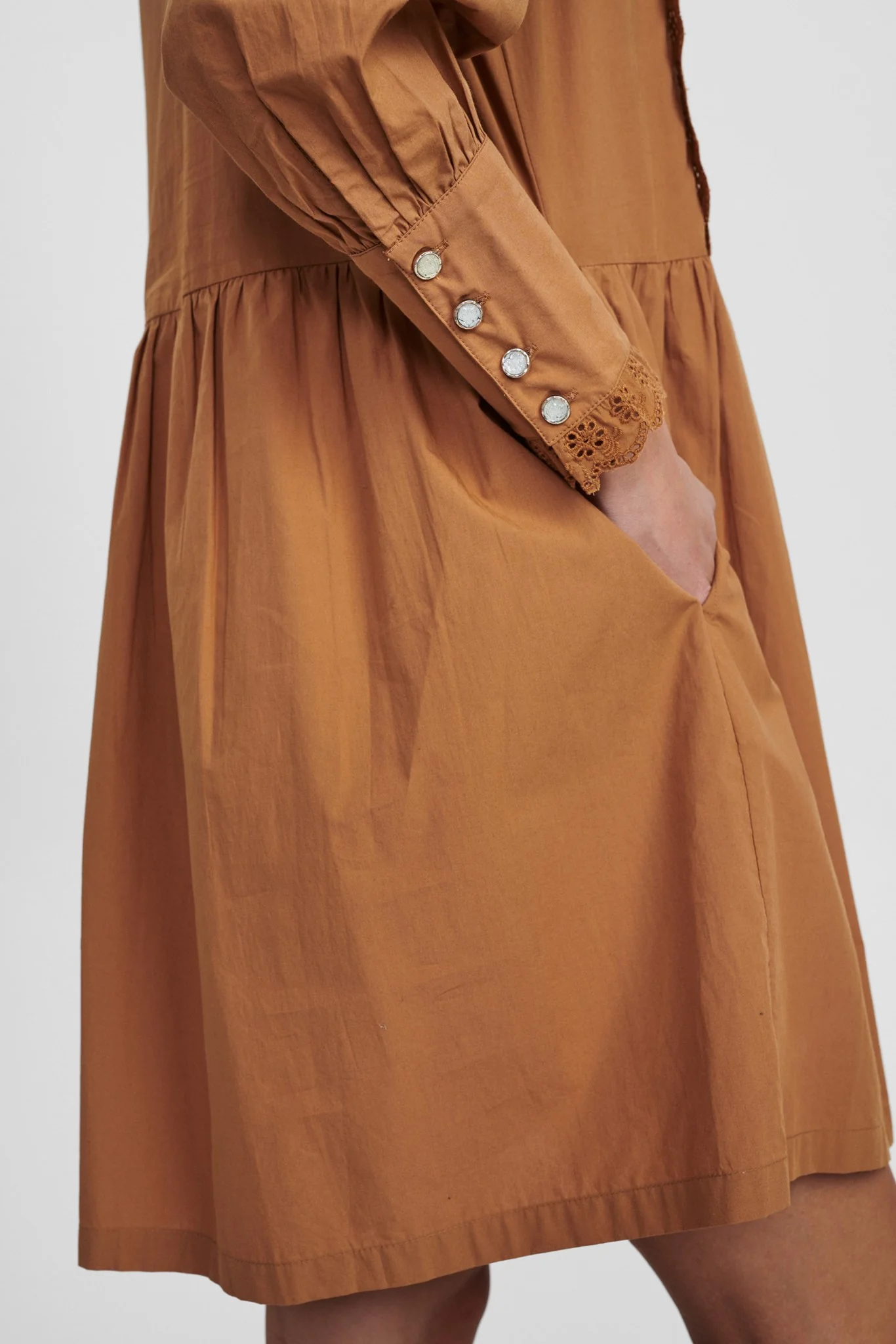 NUCARIN DRESS - Chipmunk - Image 5