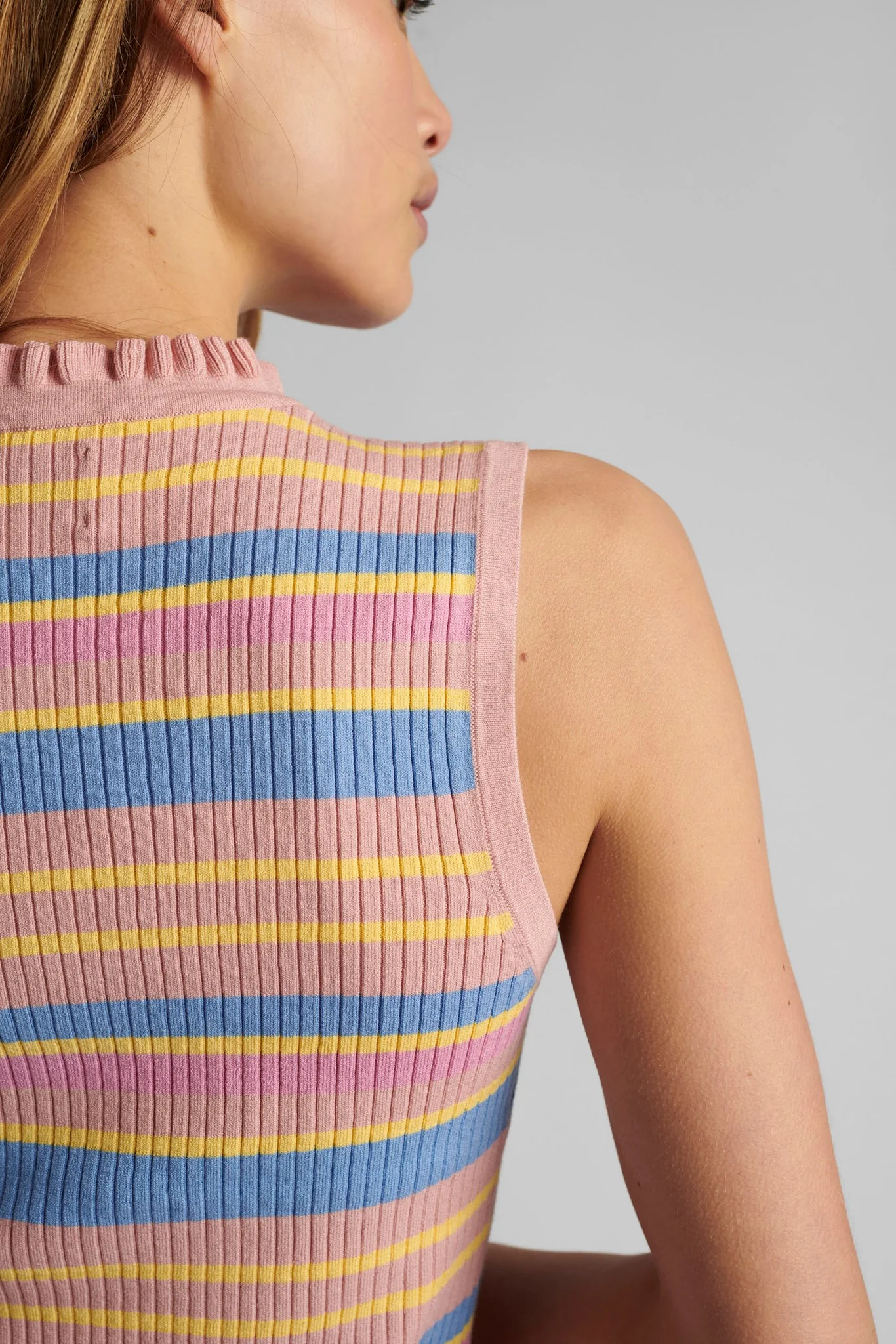 NUCARMEN VEST - Peach Skin - Image 5