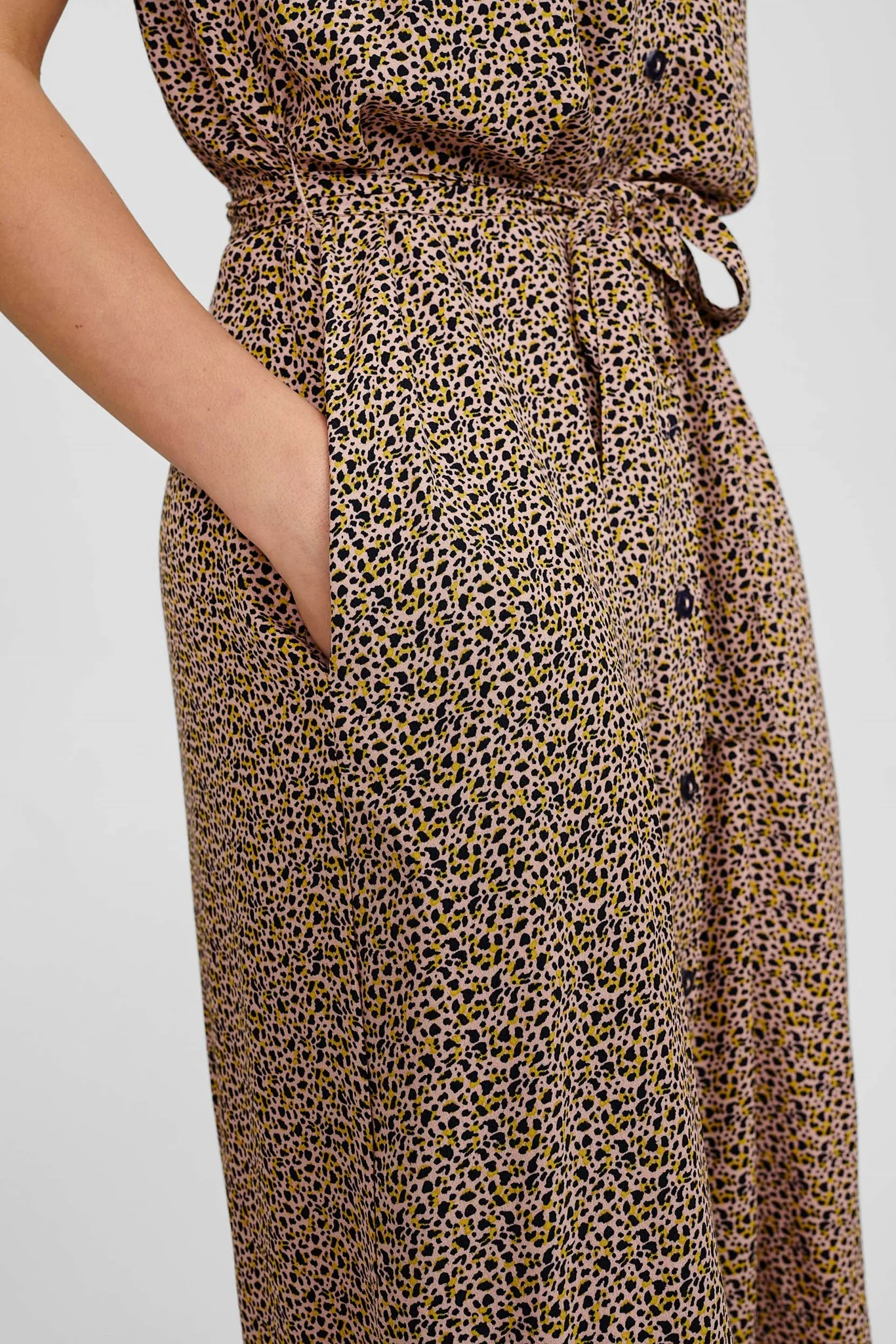 NUCECELIA SHIRT DRESS - Evening Sand - Image 5
