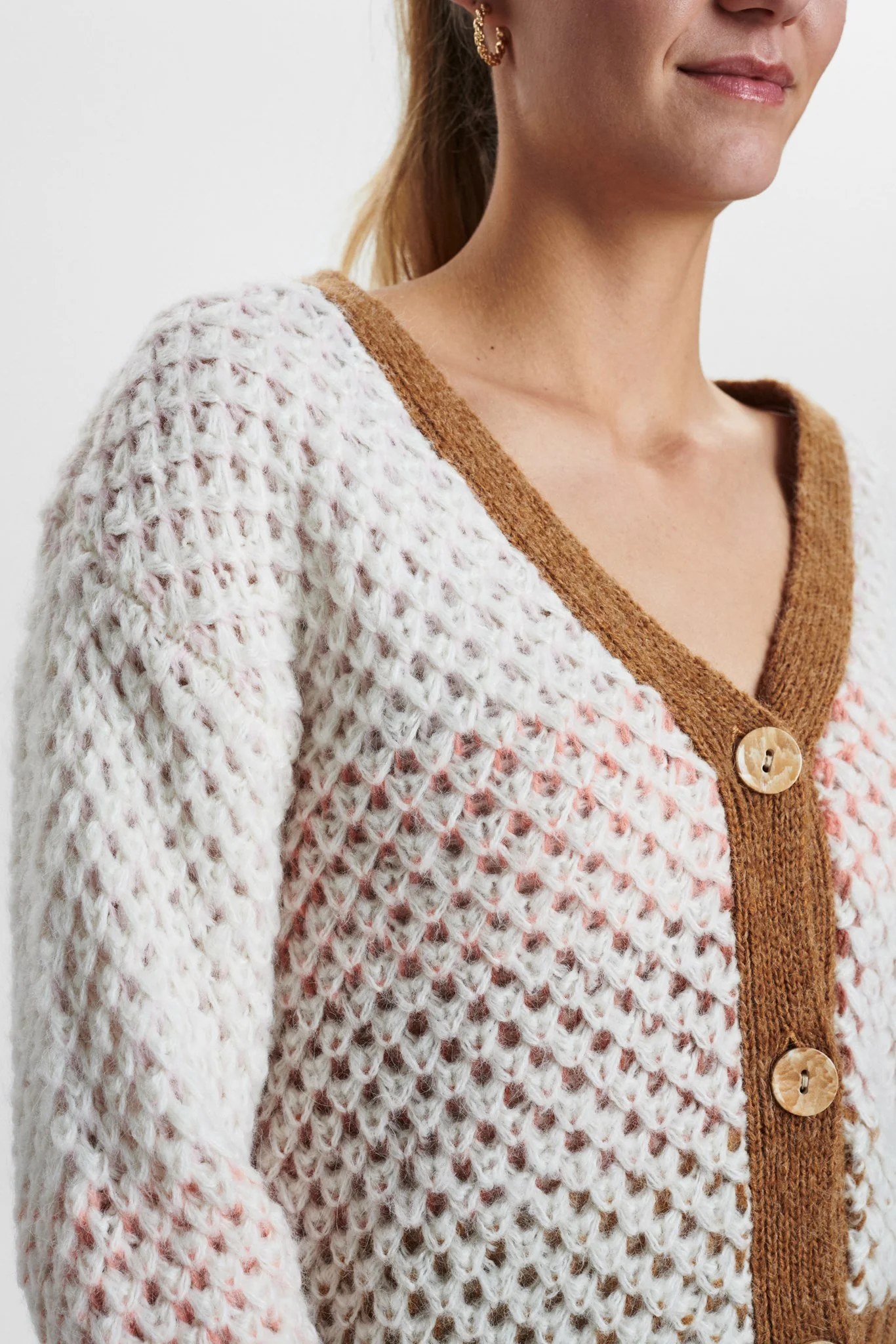 NUCESARINE CARDIGAN - Chalk Pink - Image 4