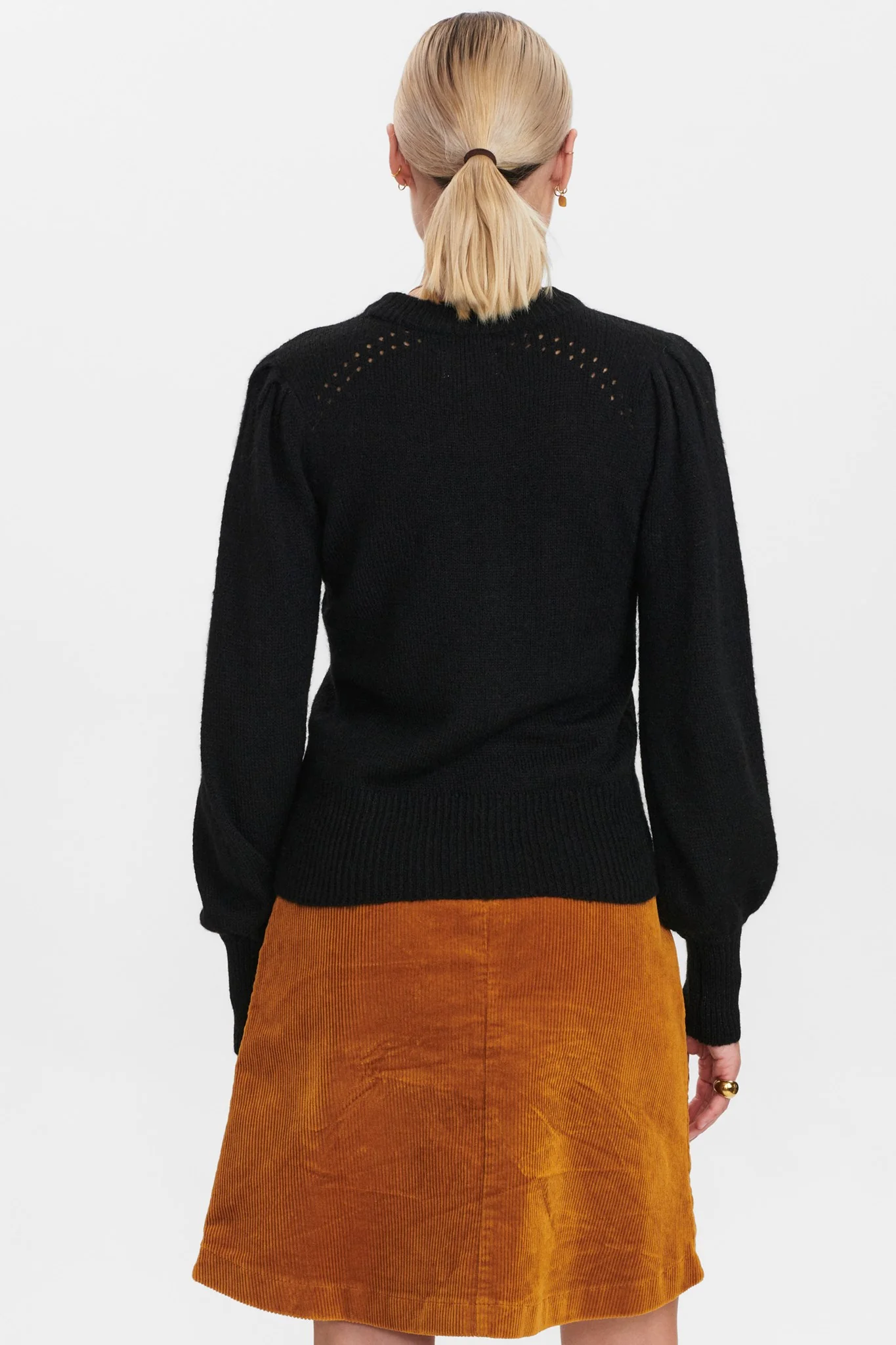 NUCHANEY PULLOVER - Caviar - Image 2